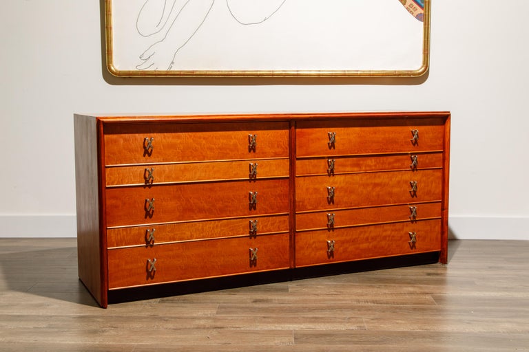 Paul Frankl Dresser and Nightstand for Johnson Furniture, 1950s In Good Condition For Sale In Los Angeles, CA