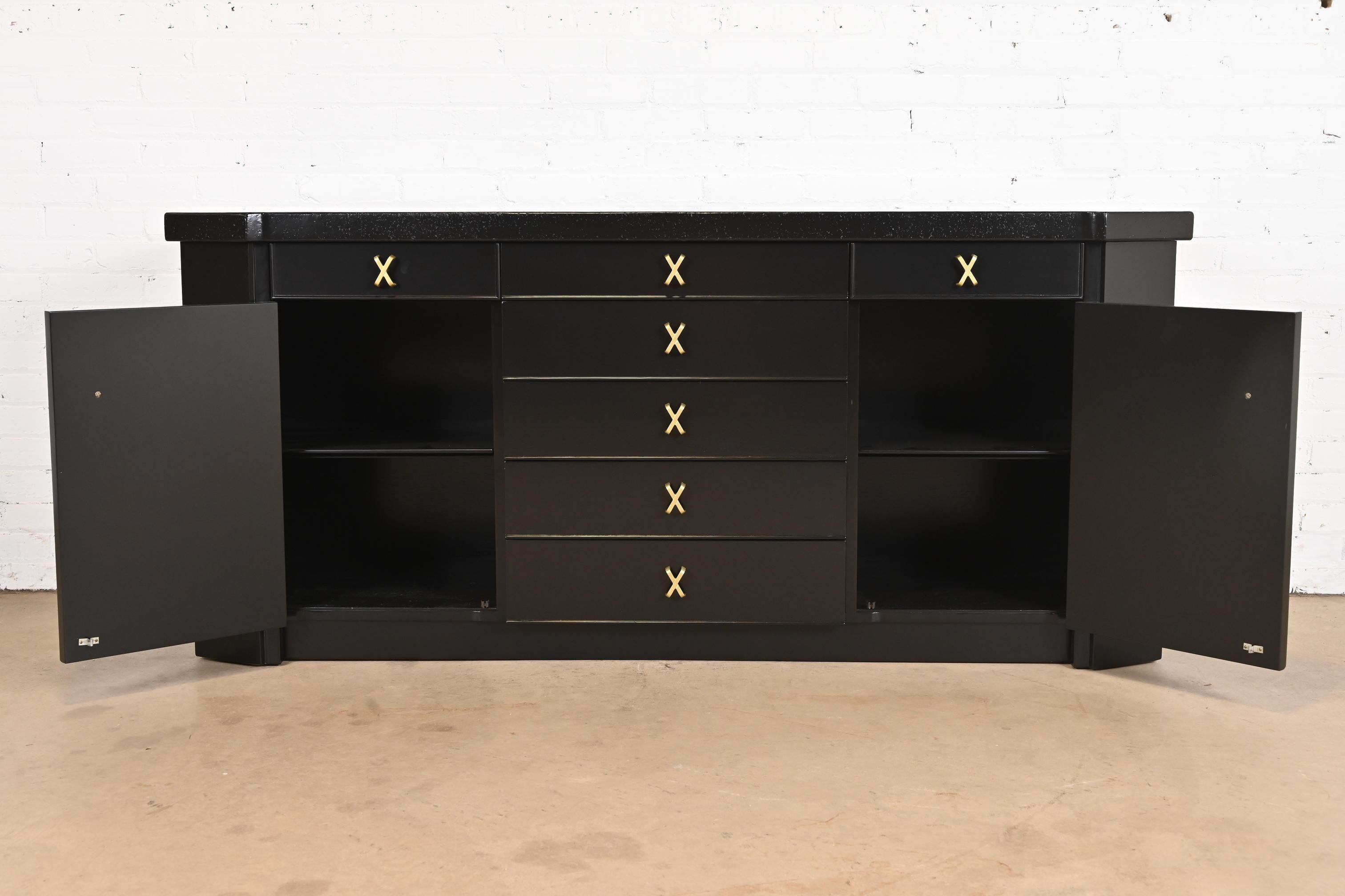 Sideboard-Anrichte aus schwarz lackiertem Mahagoni, Paul Frankl für Johnson Furniture im Angebot 3