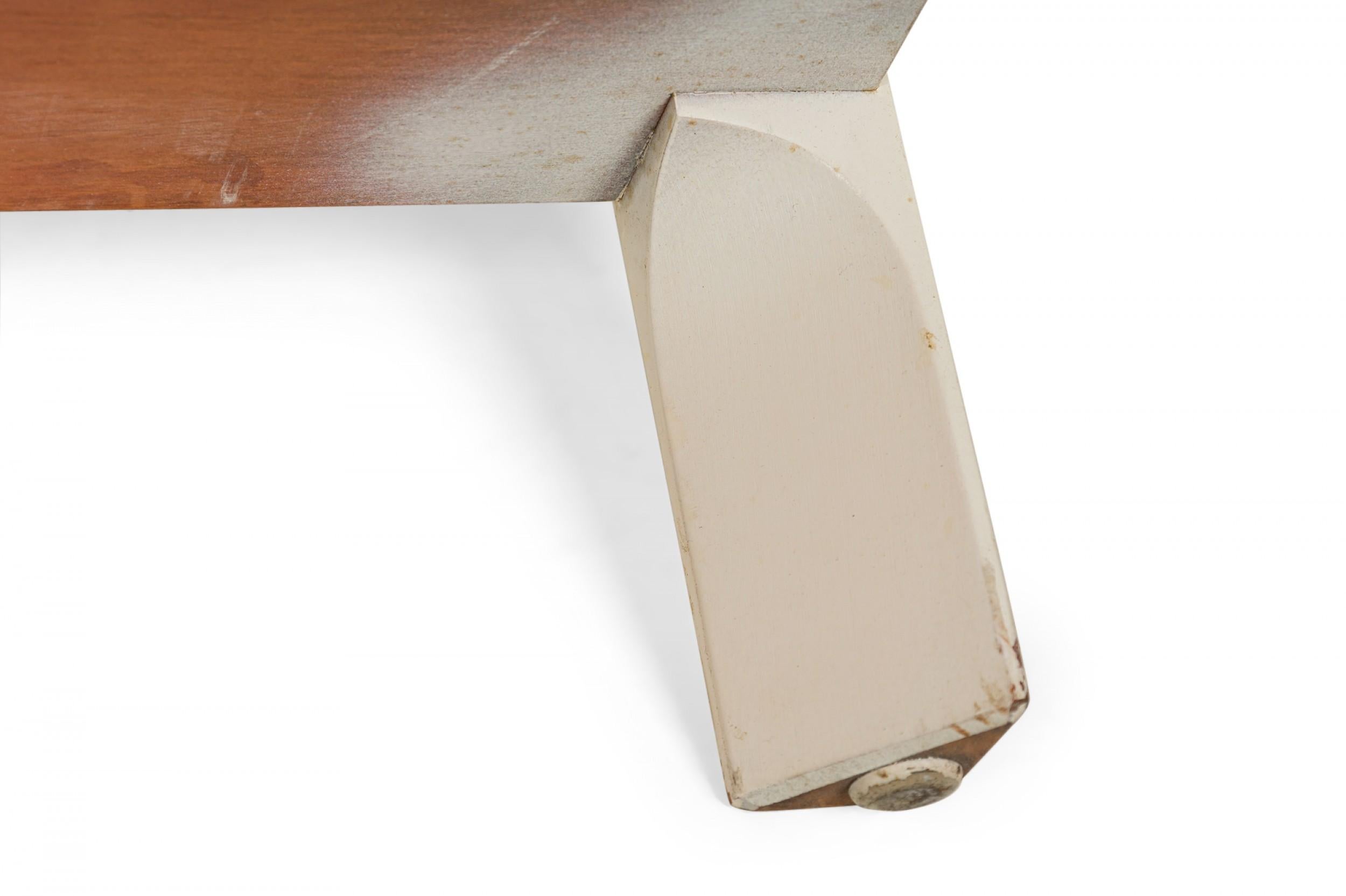 Paul Frankl pour Johnson Furniture Company Bout de canapé en liège et bois noir et blanc en vente 4