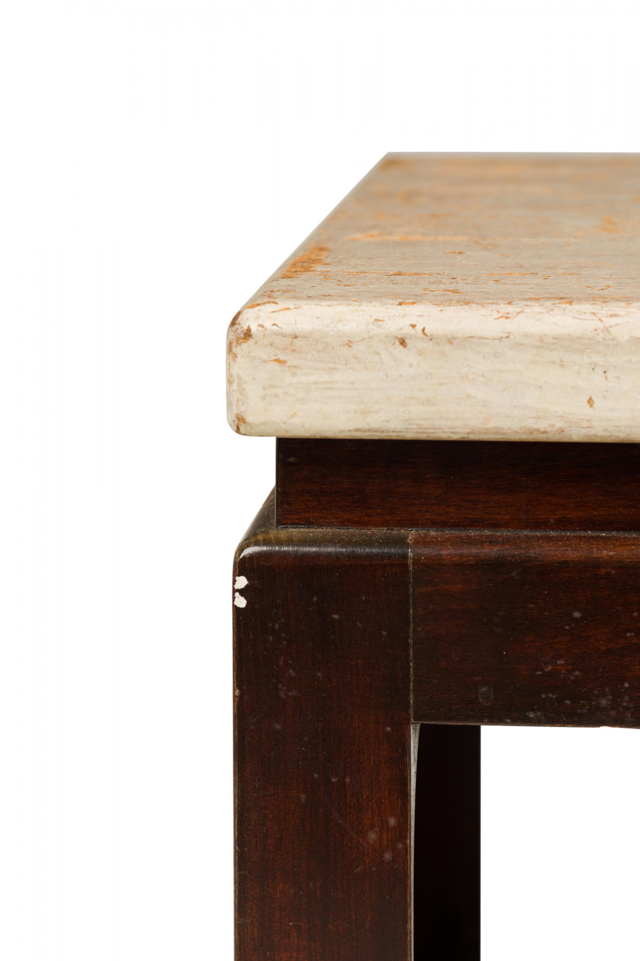 Paul Frankl para Johnson Furniture Company Mesa auxiliar y auxiliar de corcho y caoba en venta 2