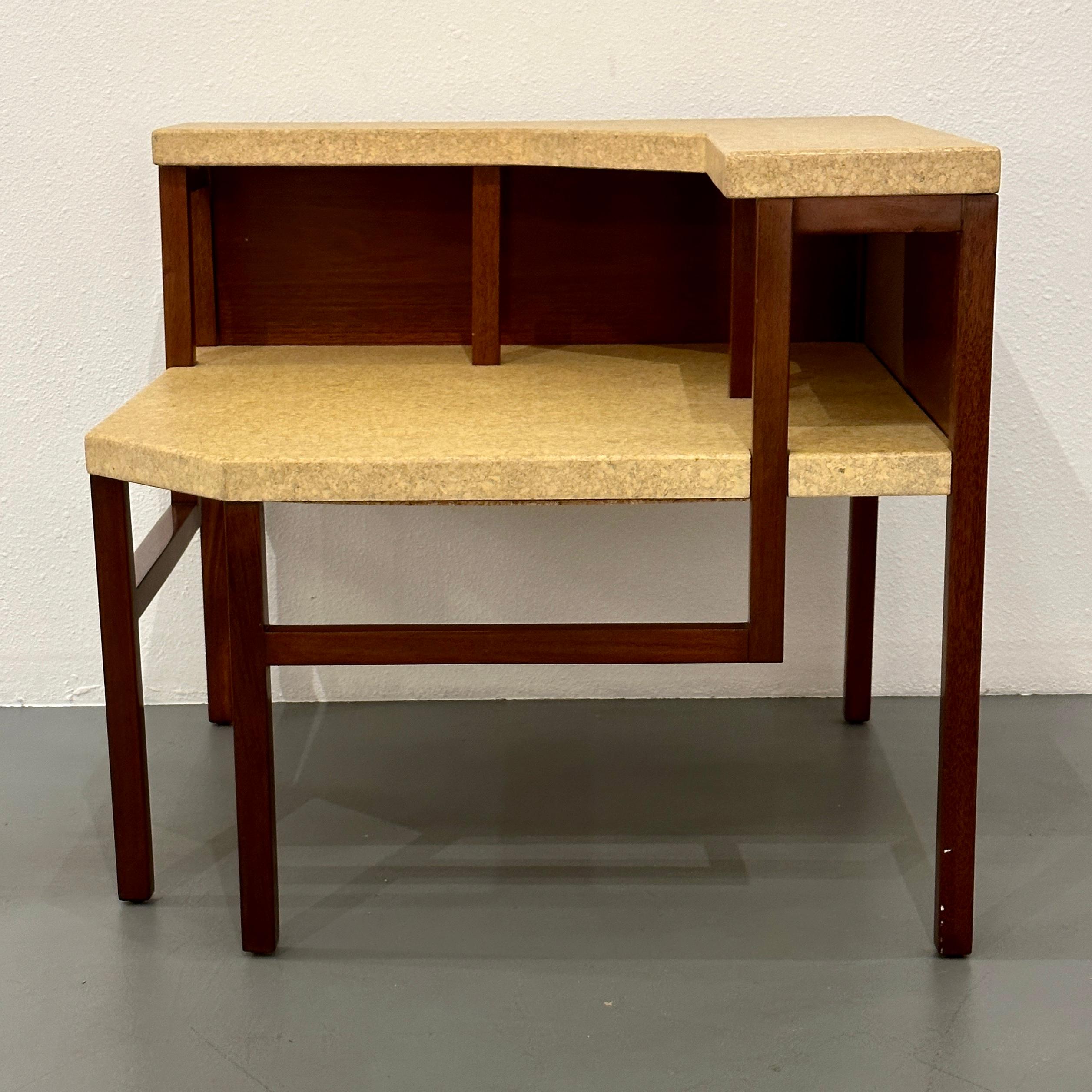 Table d'angle en liège et acajou de Paul Frankl pour Johnson Furniture, vers 1951 Bon état - En vente à Cathedral City, CA