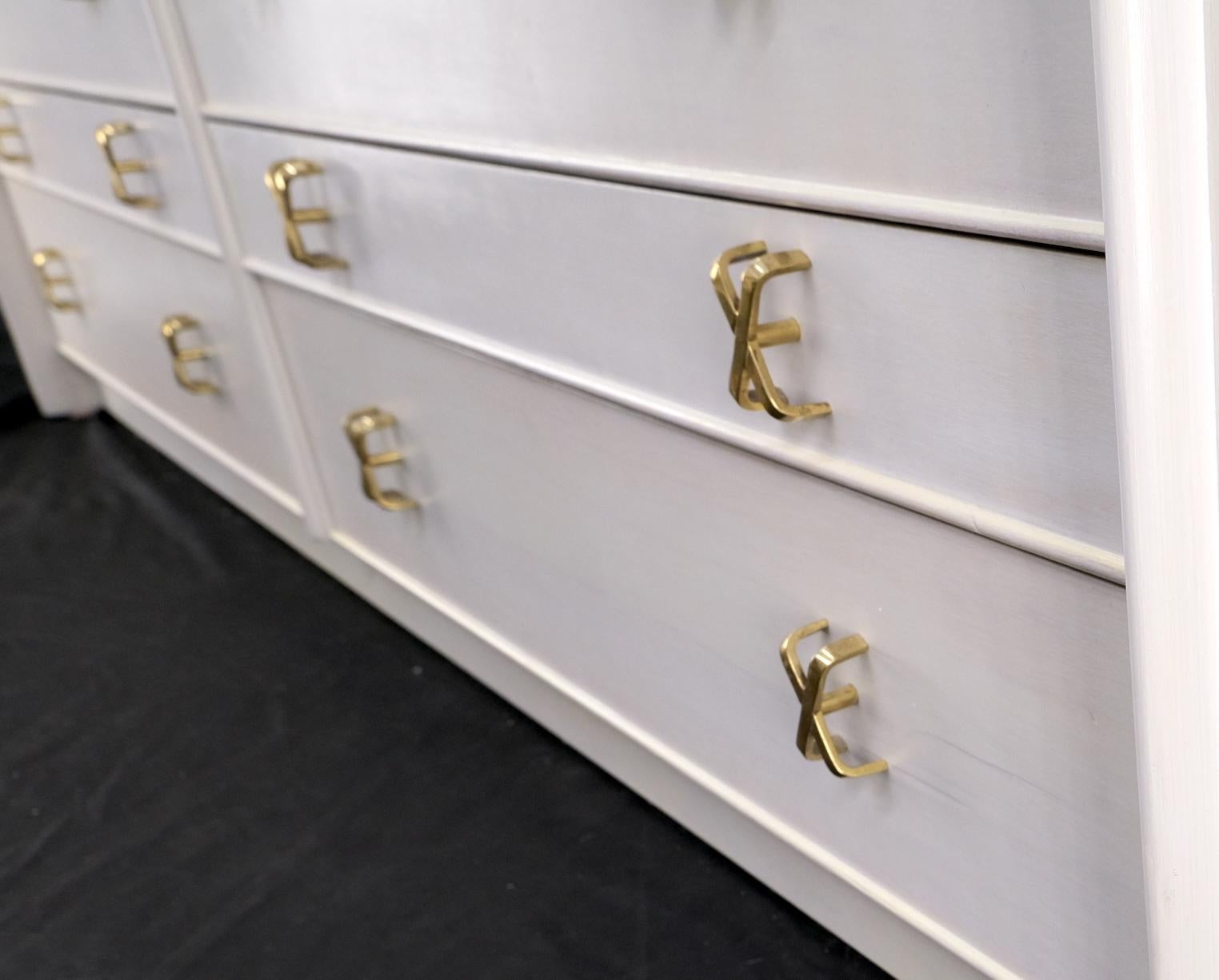 Paul Frankl pour Johnson White Wash Marble Top 10 Drawers Dresser Brass x Pulls en vente 7