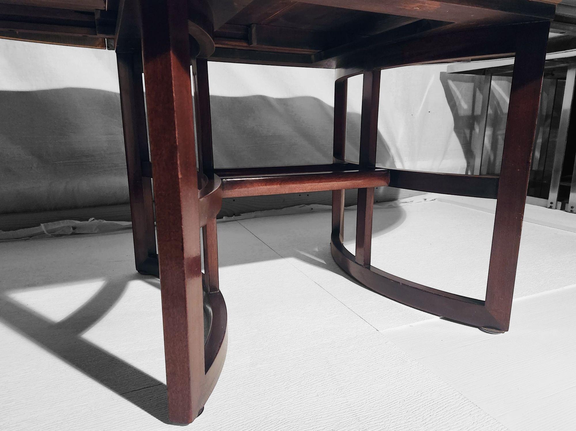 I Frankl John Stuart Table à manger extensible en noyer Johnson Furniture 1950s en vente 5