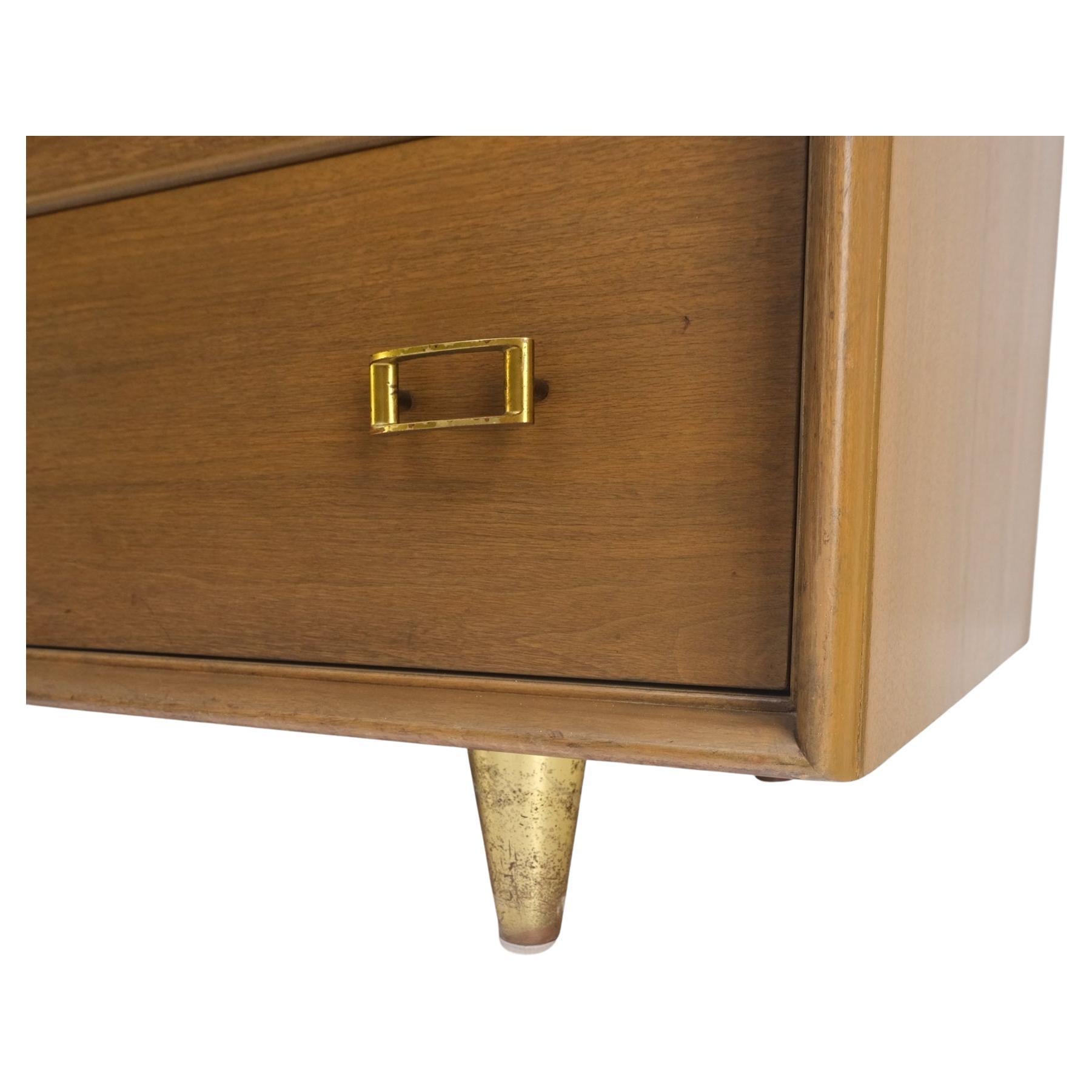 Paul Frankl Johnson Furniture Long 8 Drawers Dresser Credenza Buckle Brass Pulls In Good Condition In Rockaway, NJ