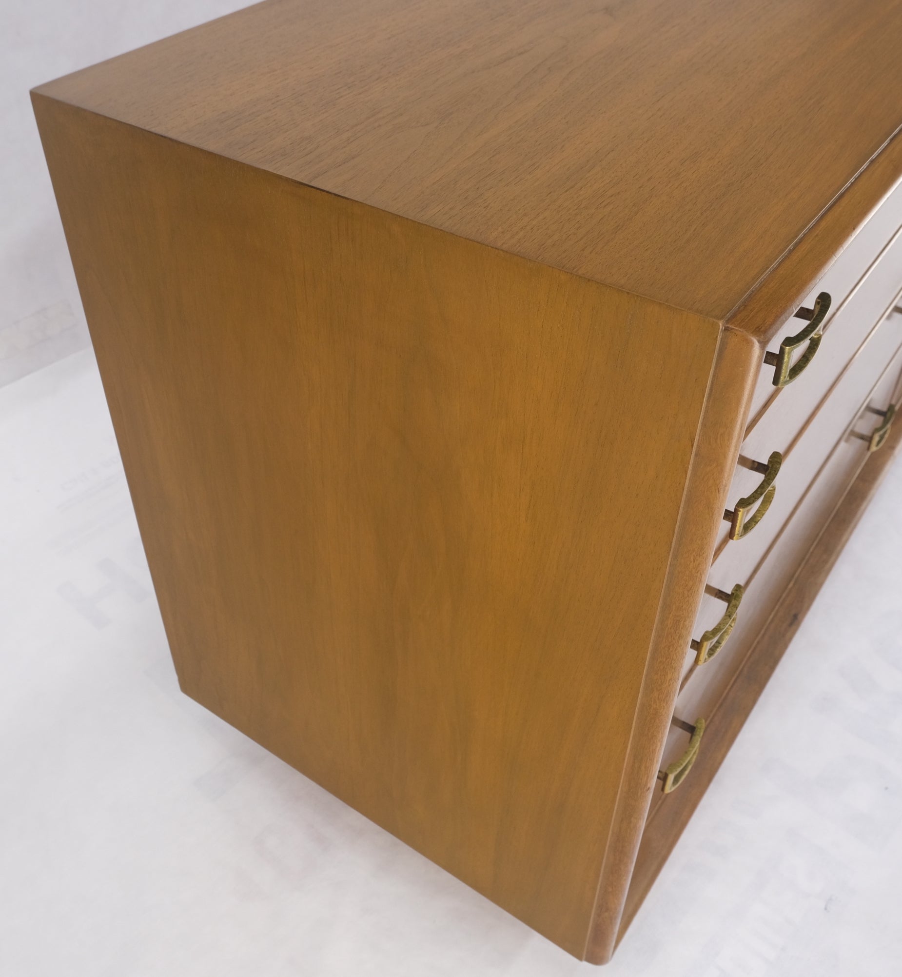 20th Century Paul Frankl Johnson Furniture Long 8 Drawers Dresser Credenza Buckle Brass Pulls