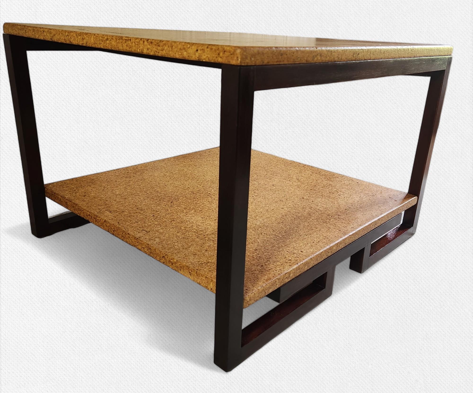 Table basse en acajou Paul Frankl avec plateau en liège Johnson Furniture, vers les années 1940/50 Bon état - En vente à Camden, ME