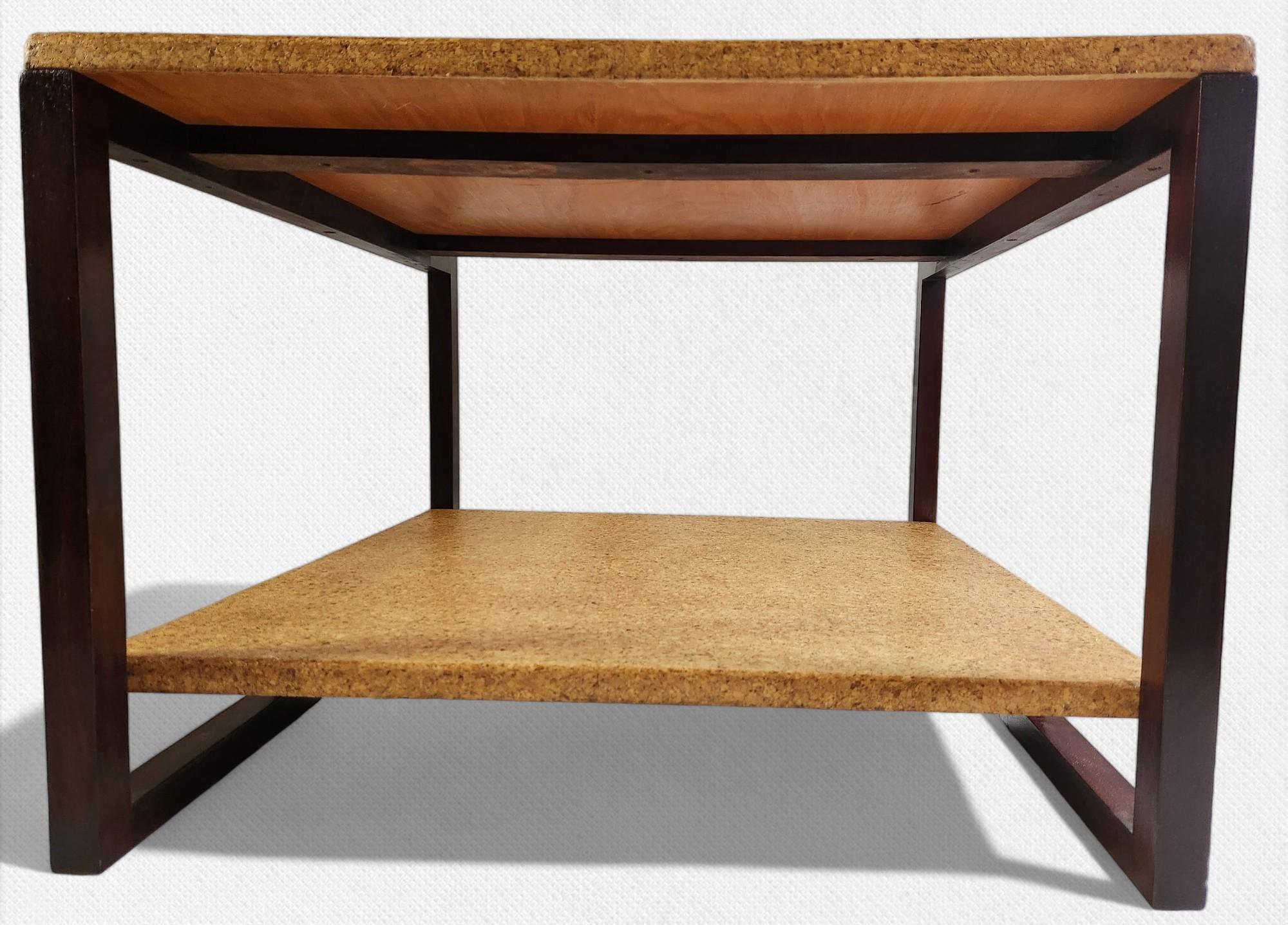 20ième siècle Table basse en acajou Paul Frankl avec plateau en liège Johnson Furniture, vers les années 1940/50 en vente