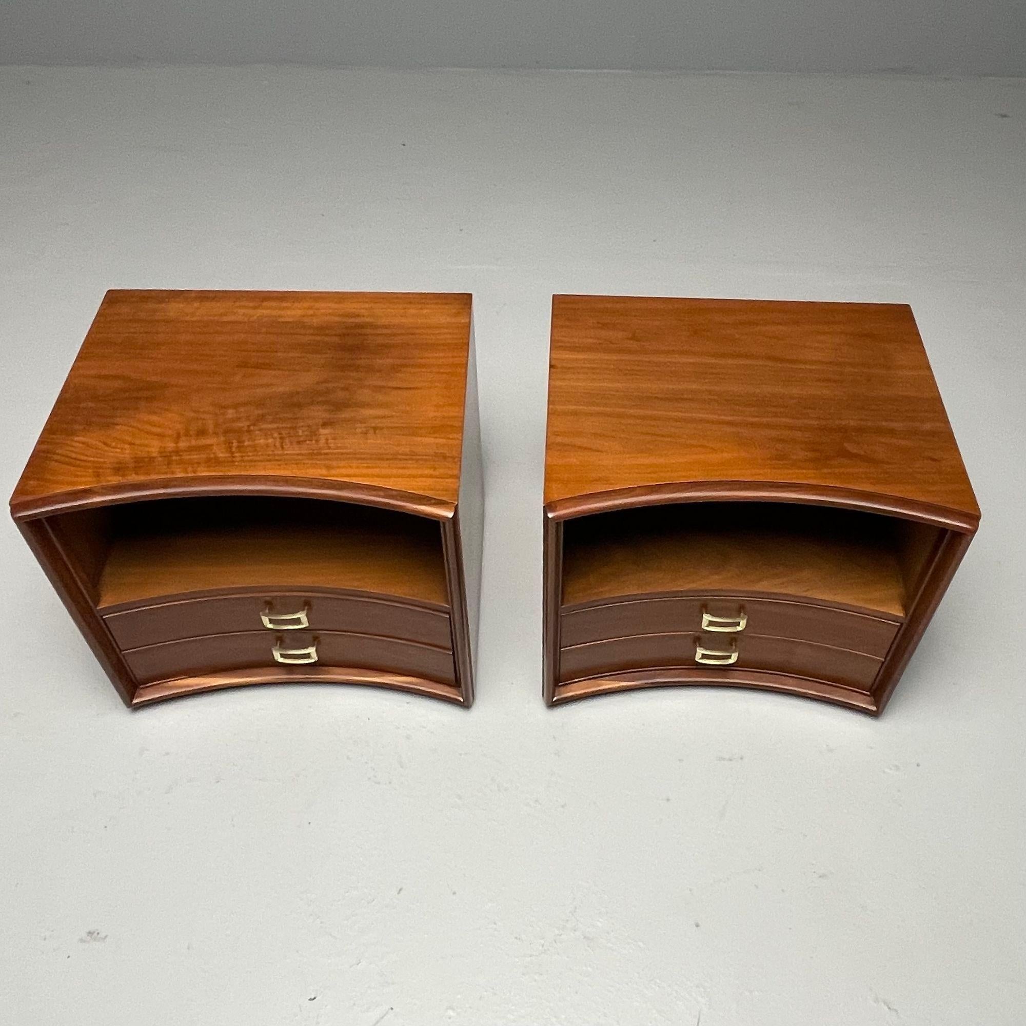 20th Century Paul Frankl, Mid-Century Modern, Concave Nightstands, Walnut, Brass, USA 1950s For Sale