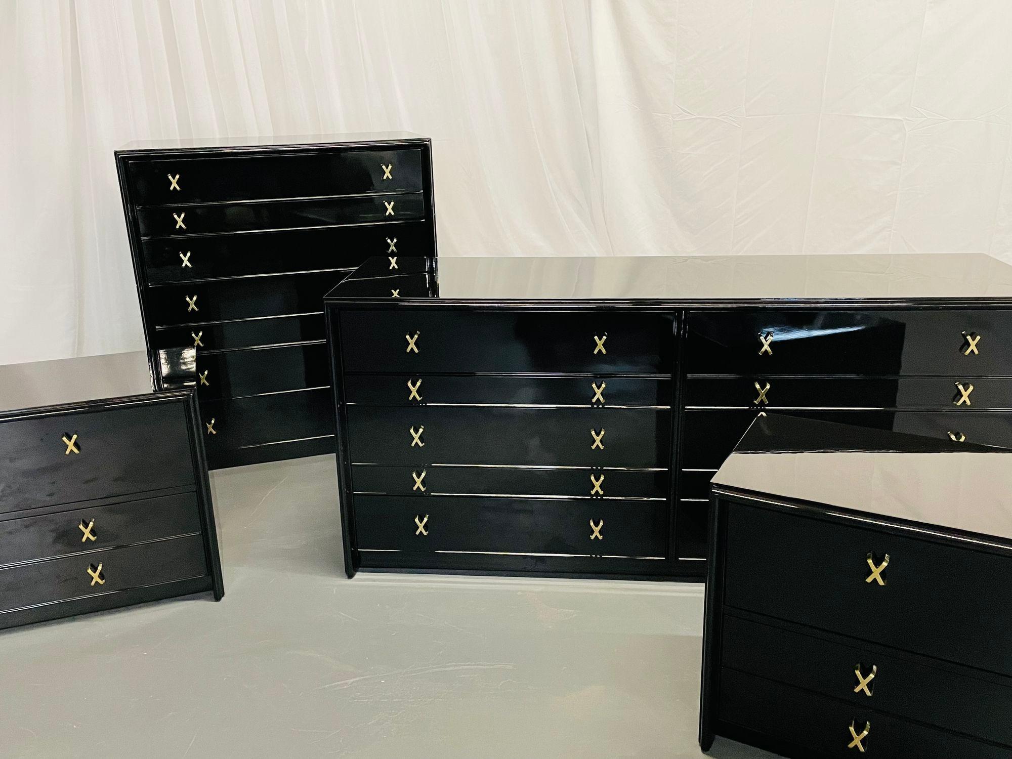 Paul Frankl Mid Century Modern John Stuart Bedroom Set, Ebony Lacquer Refinished
One of a kind fully refinished bedroom set consisting of a dresser and a high chest. A simply stunning bedroom set fully refurbished and lacquered in a black Steinway