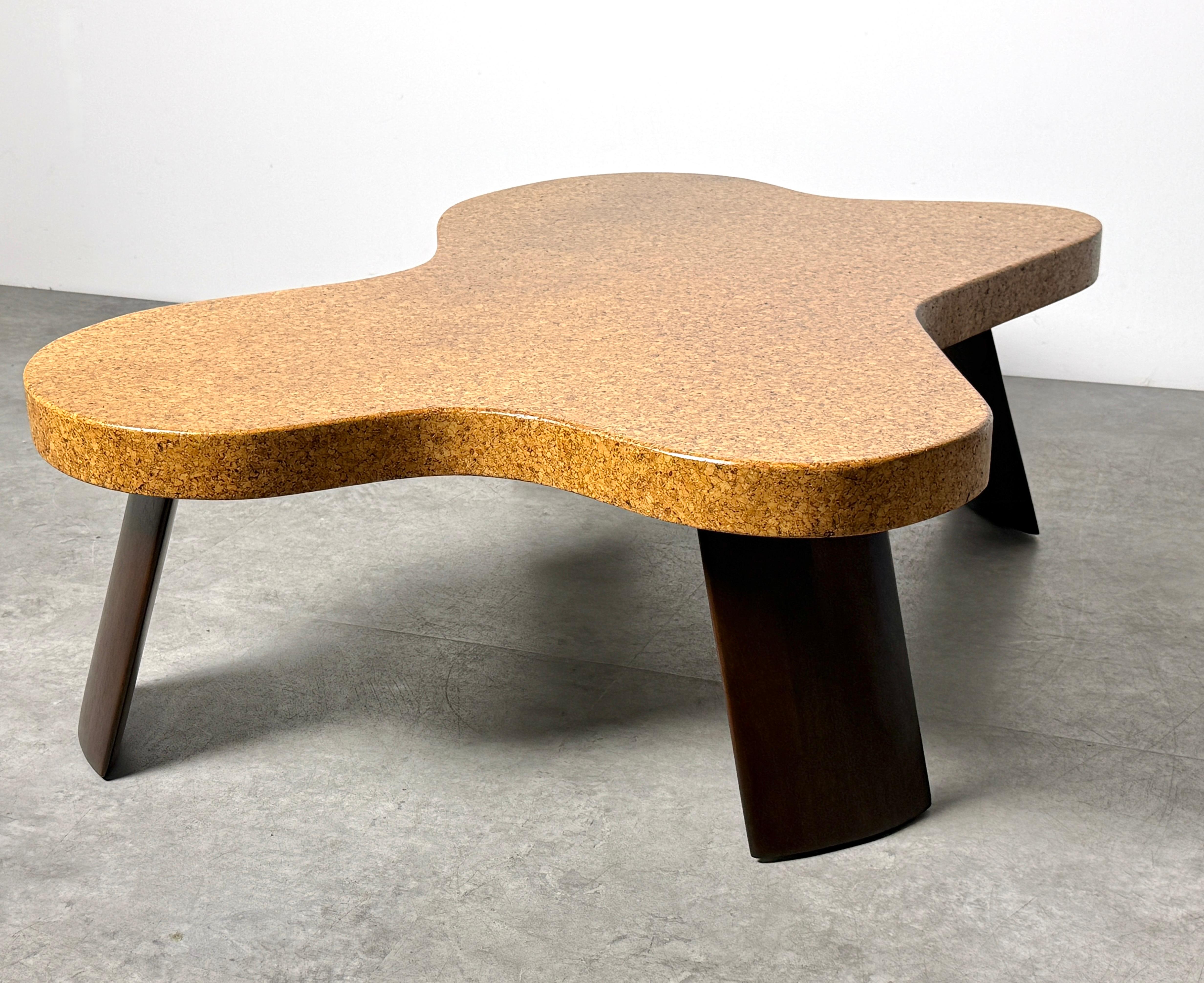 American Paul T Frankl Cork Mahogany Cloud Amoeba Coffee Table Model 5005 Johnson 1950s For Sale