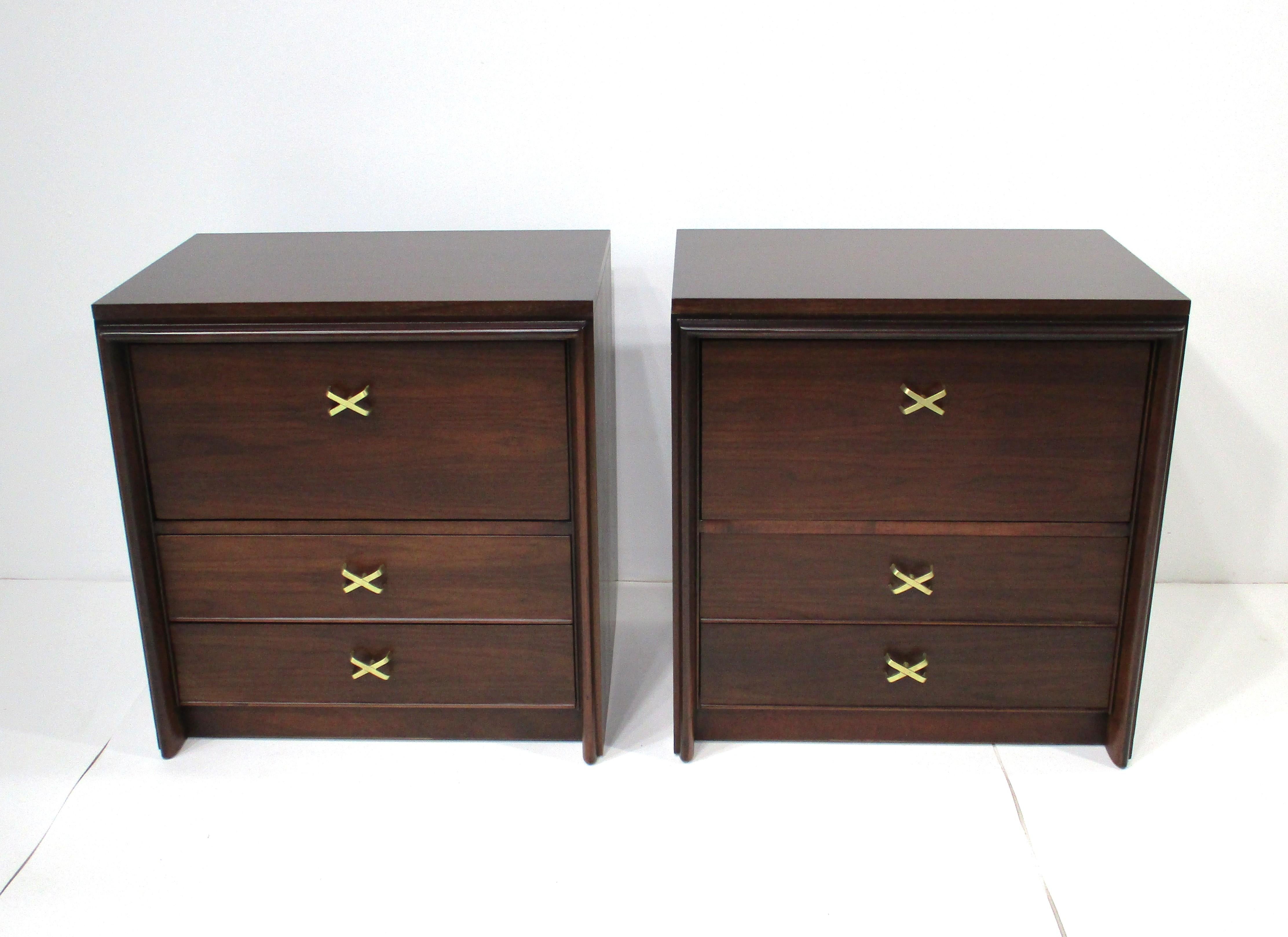 Mid-Century Modern Tables de nuit Paul Frankl pour Johnson Brothers