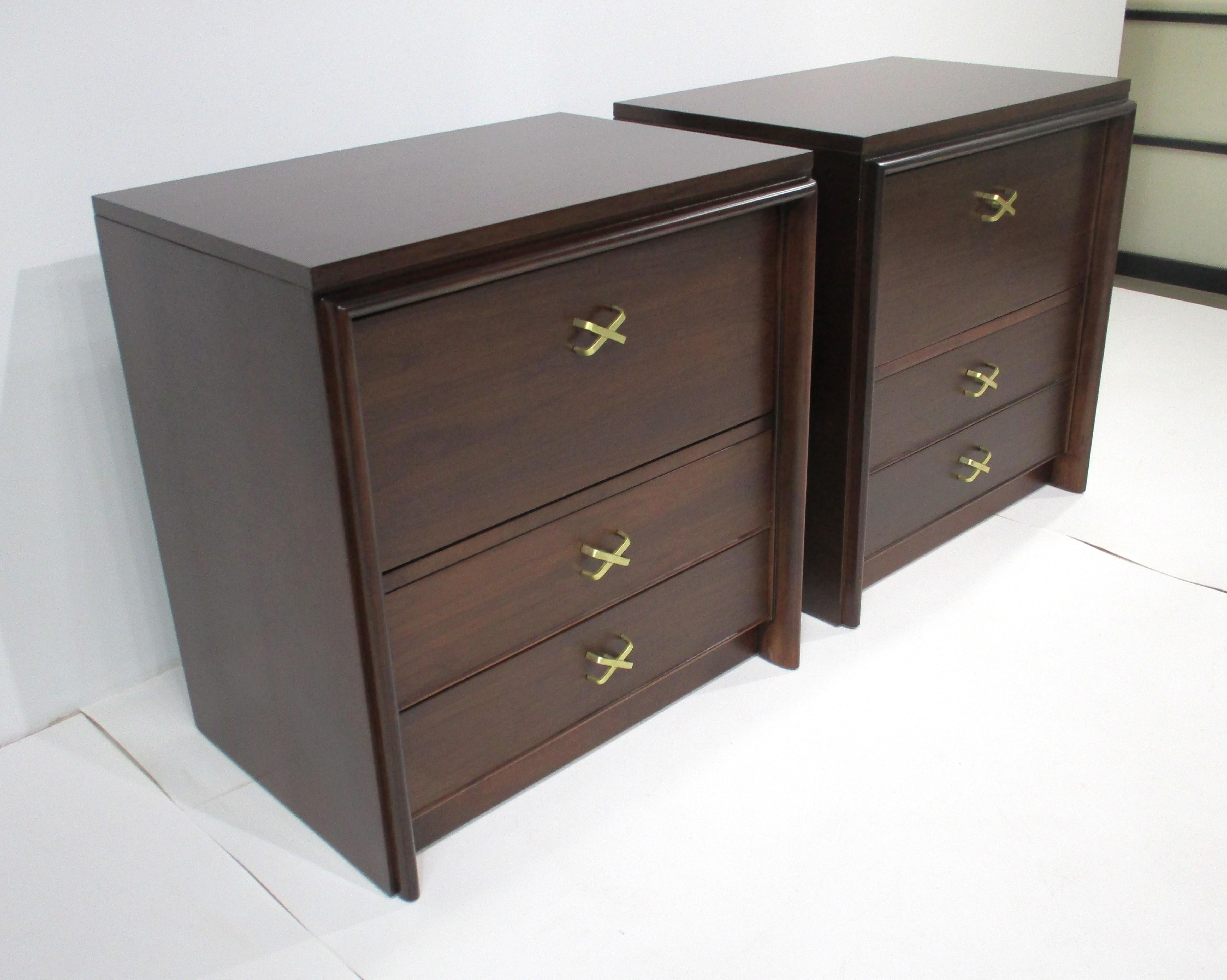Américain Tables de nuit Paul Frankl pour Johnson Brothers