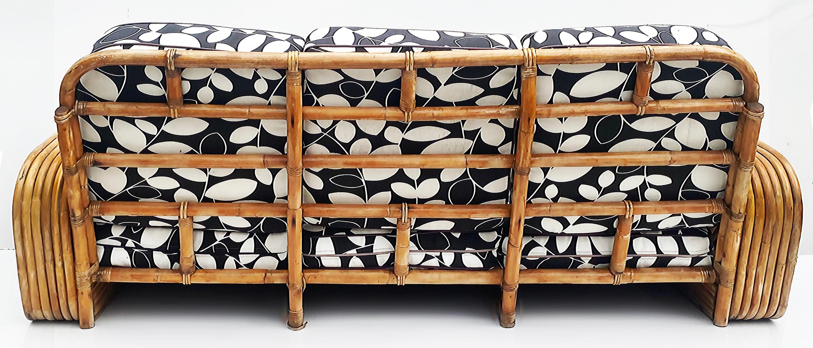 Sechsstrangiges 3-sitziges Rattan-Bambus-Sofa mit Brezel von Paul Frankl (Mitte des 20. Jahrhunderts) im Angebot