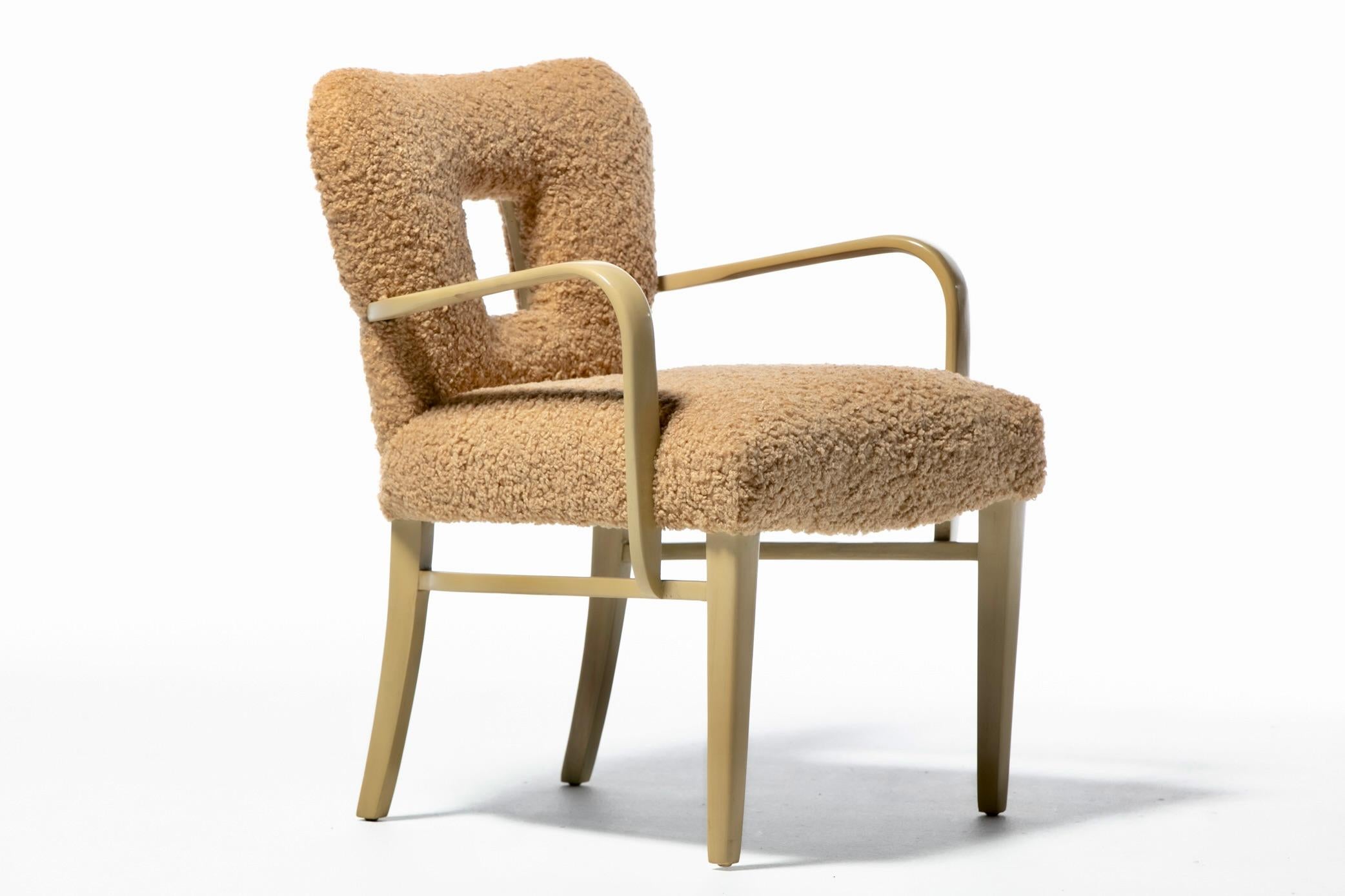 Paul Frankl Set of 20 Dining Chairs in Bleached Mahogany & Latte Bouclé c.C. 1950 Bon état - En vente à Saint Louis, MO