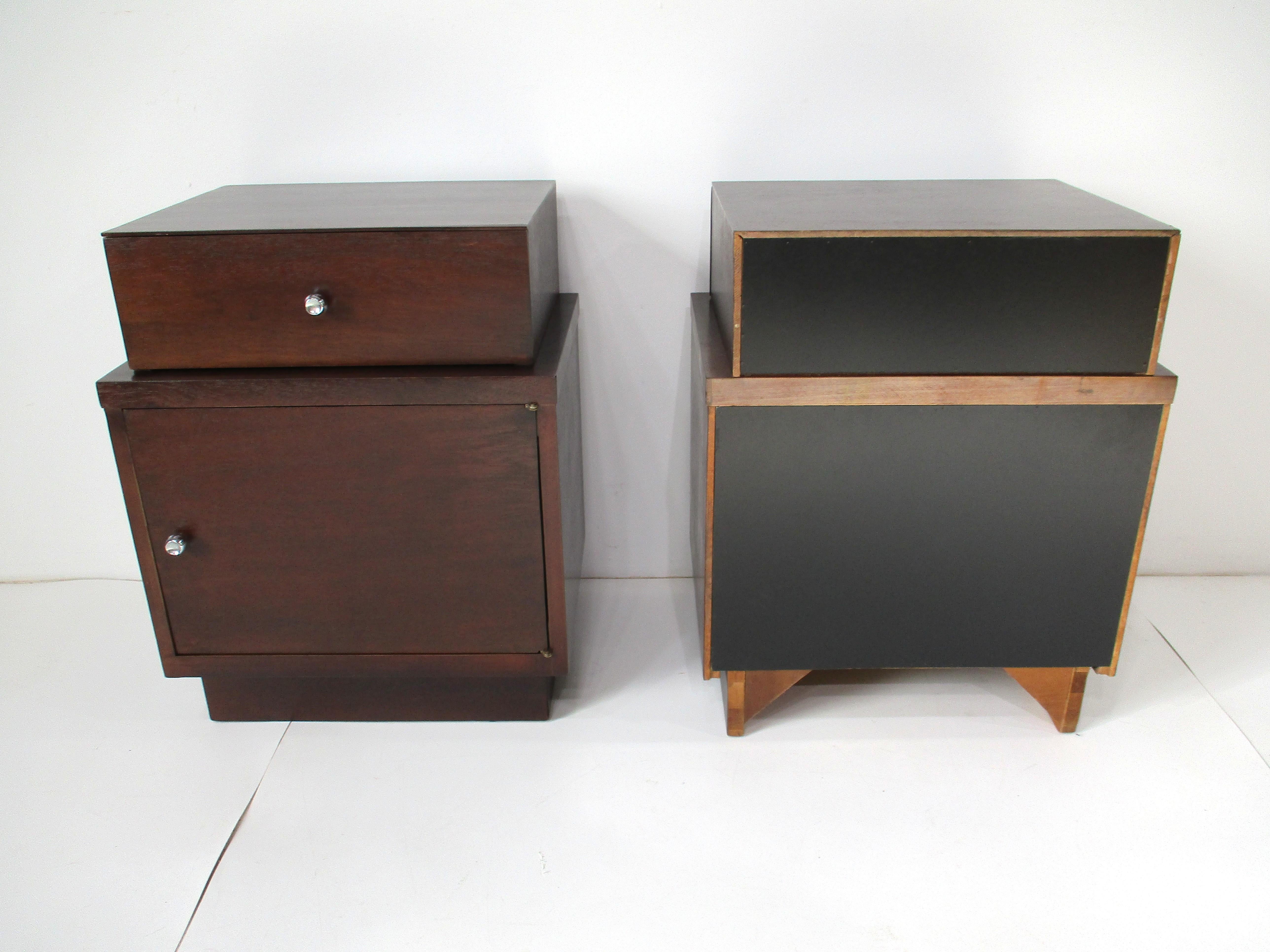 Tables de nuit / tables d'appoint Art déco de style Paul Frankl en vente 6