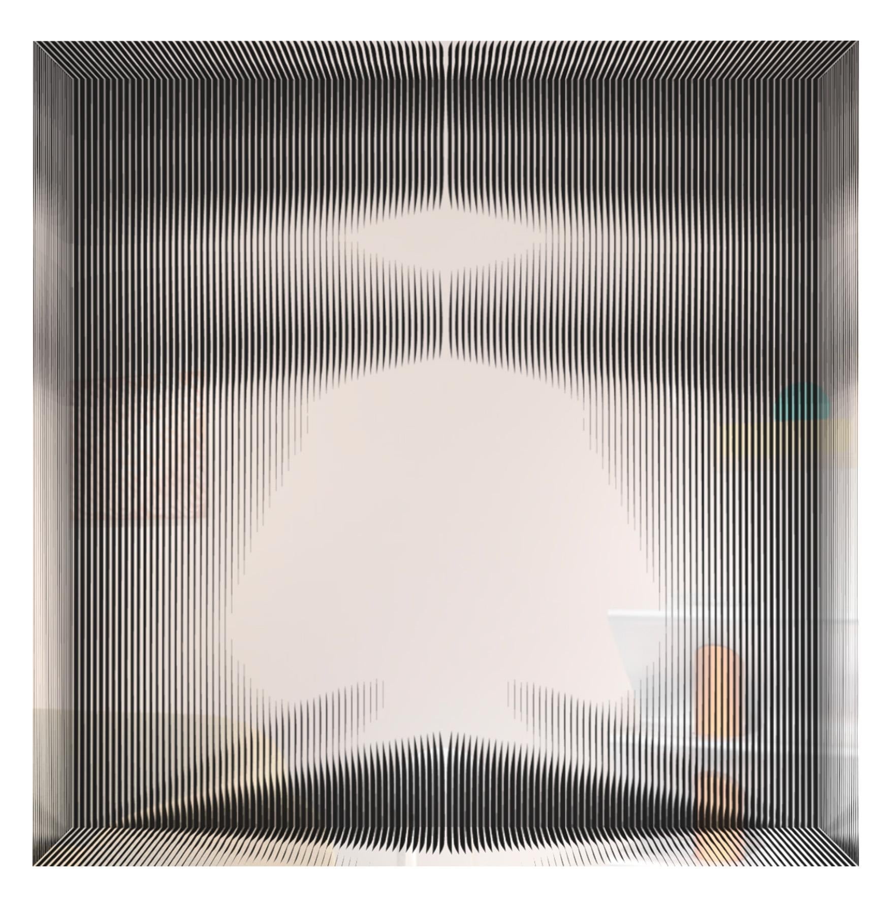 Miroir en dibond

Paul Gallaud est un artiste visuel français né en 1984 qui vit et travaille à Croix, près de Lille. Après avoir obtenu un BAC STI Arts appliqués à l'Institut Saint Luc de Tournai, en Belgique, il a poursuivi sa carrière avec un