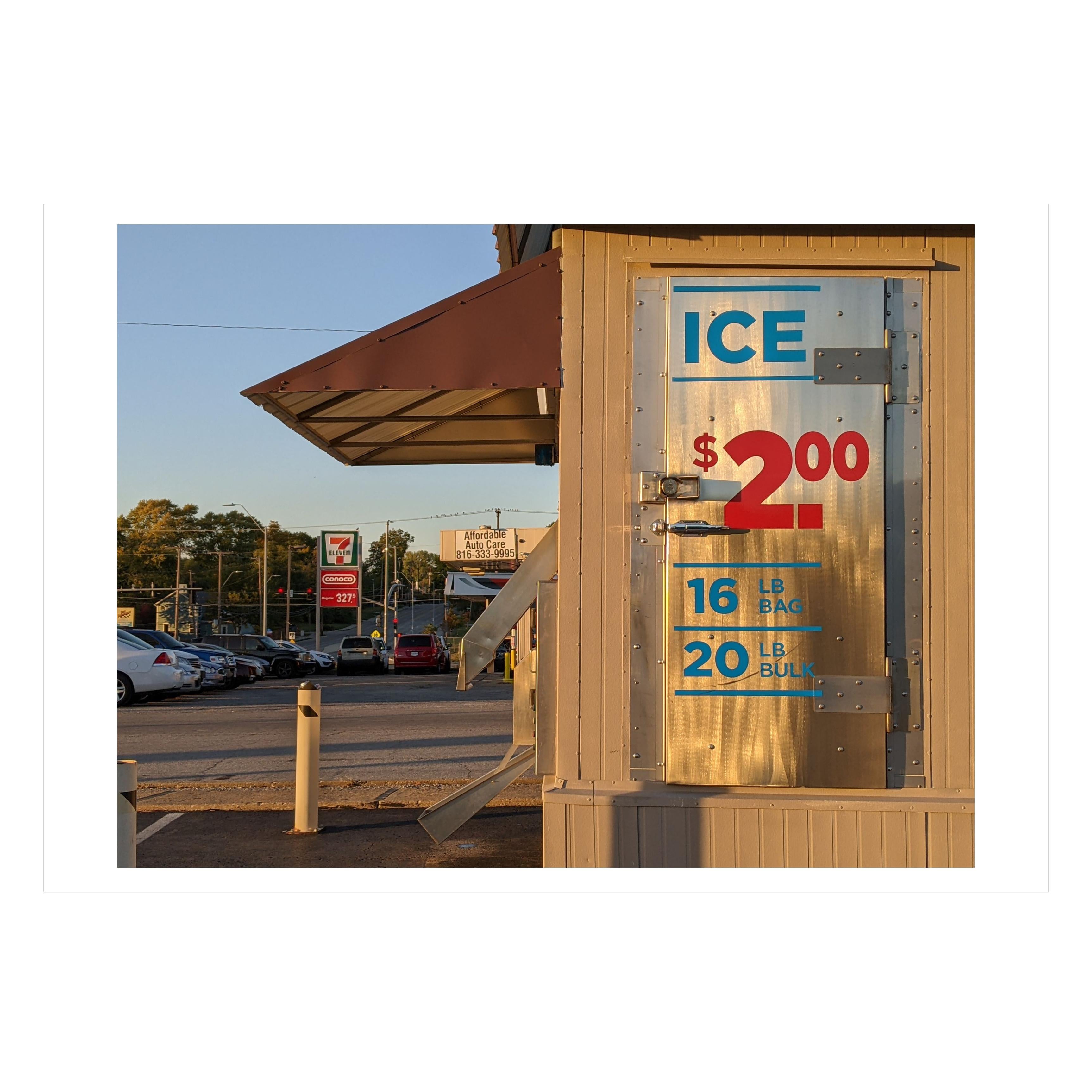 Hutte à glace Wornall 40 % remise sur le prix affiché - Photograph de Paul Garcellano
