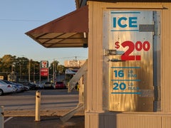 Wornall Ice Hut (40% OFF LIST PRICE)