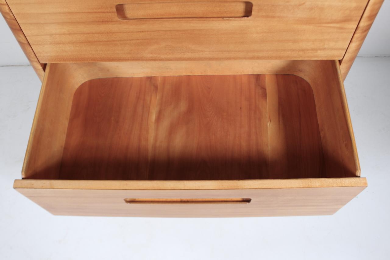 Paul Goodman para Plymodern Furniture Cómoda de cuatro cajones de madera curvada de abedul, años 40 en venta 6