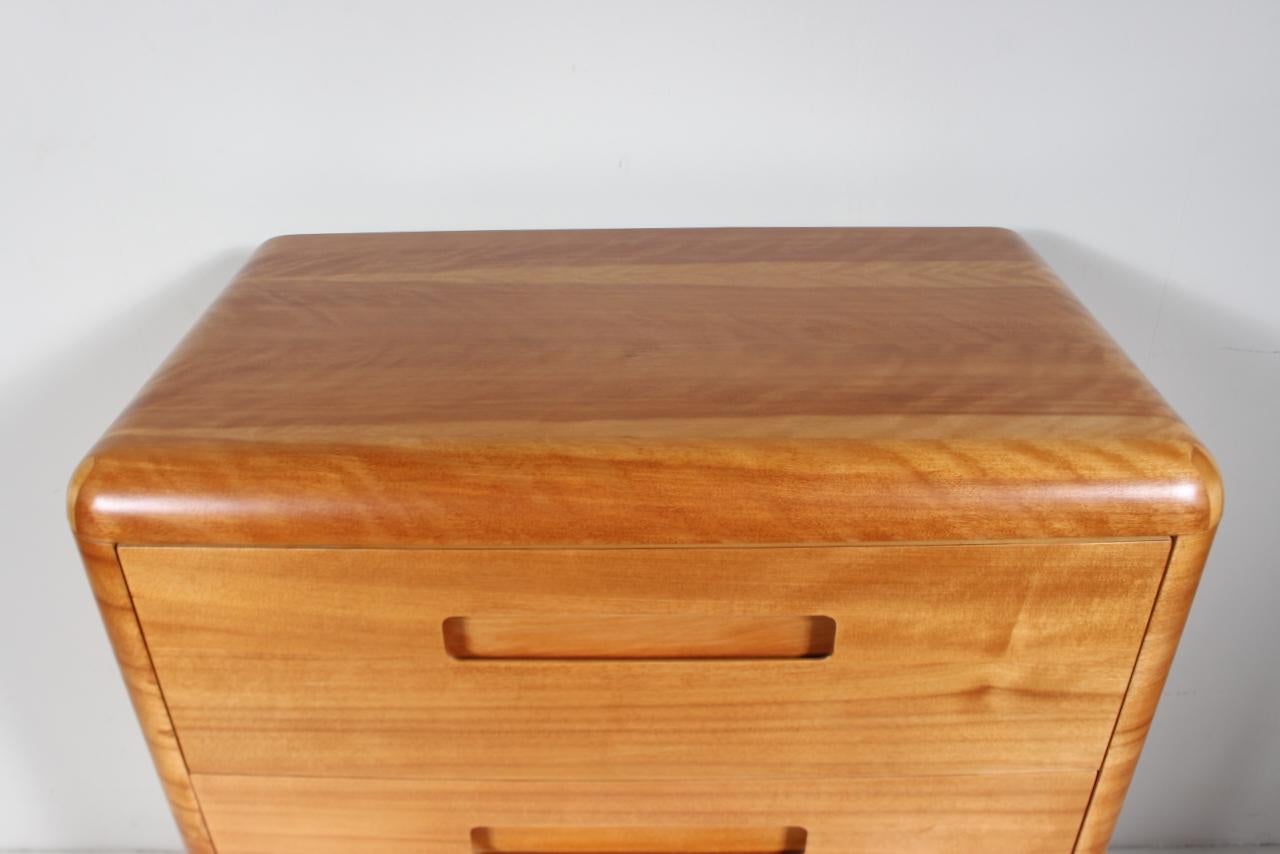 Paul Goodman para Plymodern Furniture Cómoda de cuatro cajones de madera curvada de abedul, años 40 Abedul en venta