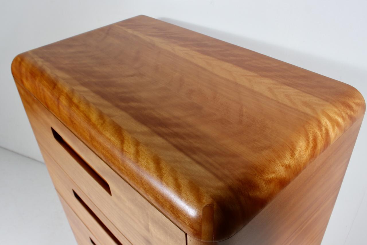 Paul Goodman para Plymodern Furniture Cómoda de cuatro cajones de madera curvada de abedul, años 40 en venta 2