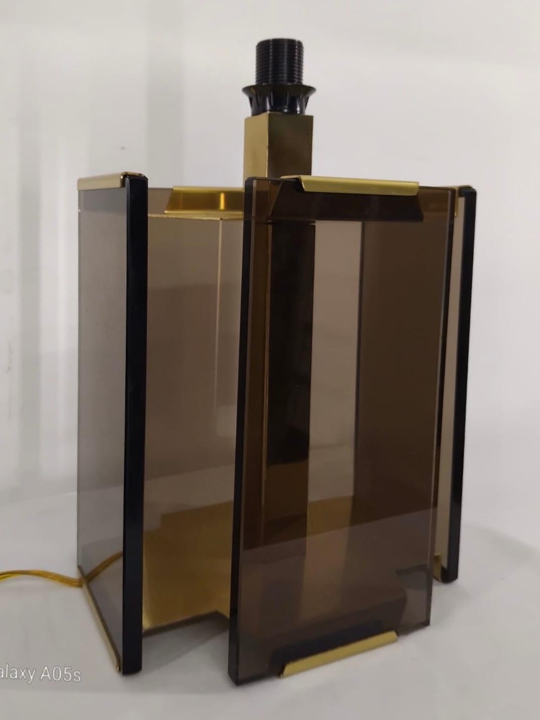 Mid-Century Modern Paul Hanson Brass & Smoked Glass Table Lamp by Fratelli Melani, Italy 1970s For Sale