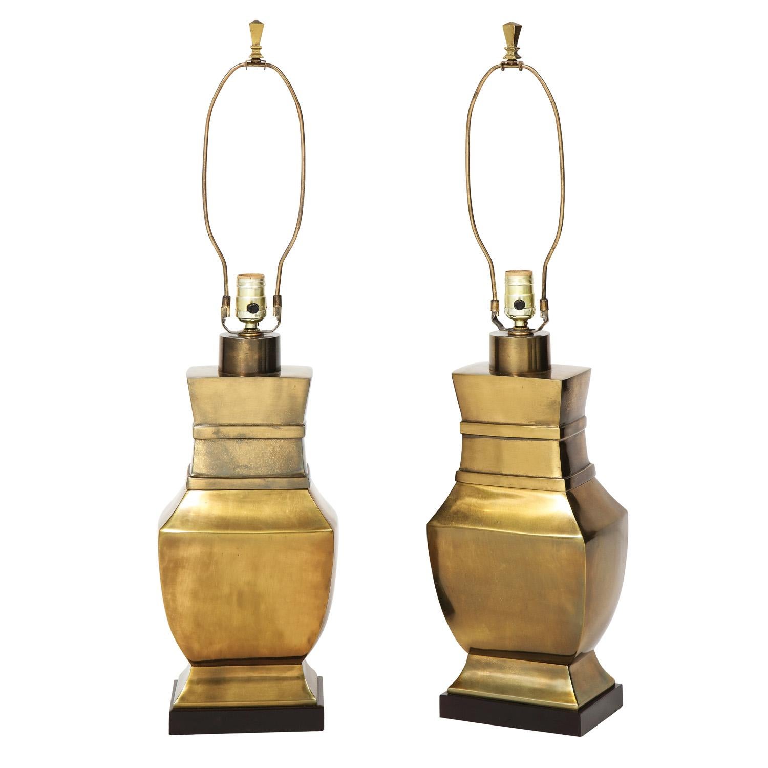 American Paul Hanson Neoclassical Table Lamps in Bronze, 1950s For Sale