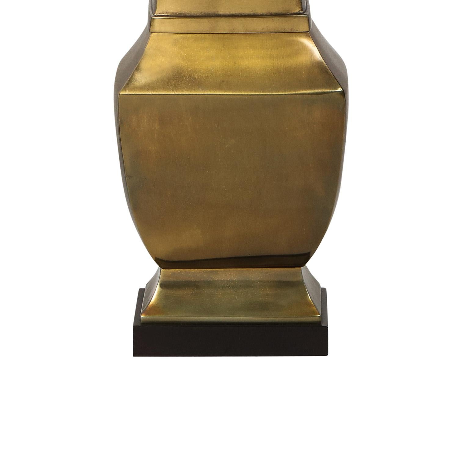 Paul Hanson Neoclassical Table Lamps in Bronze, 1950s In Excellent Condition For Sale In New York, NY