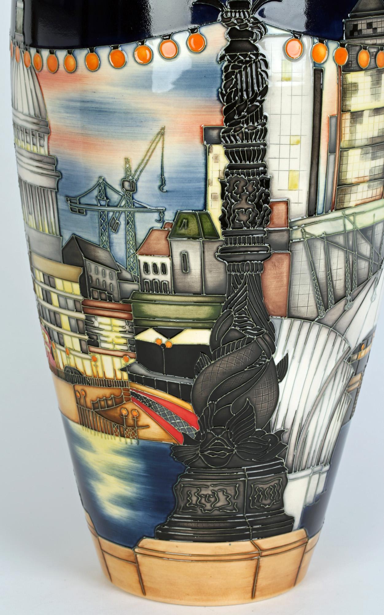 Paul Hilditch Moorcroft Limited Edition London Architectural Riverscape Vase  For Sale 7