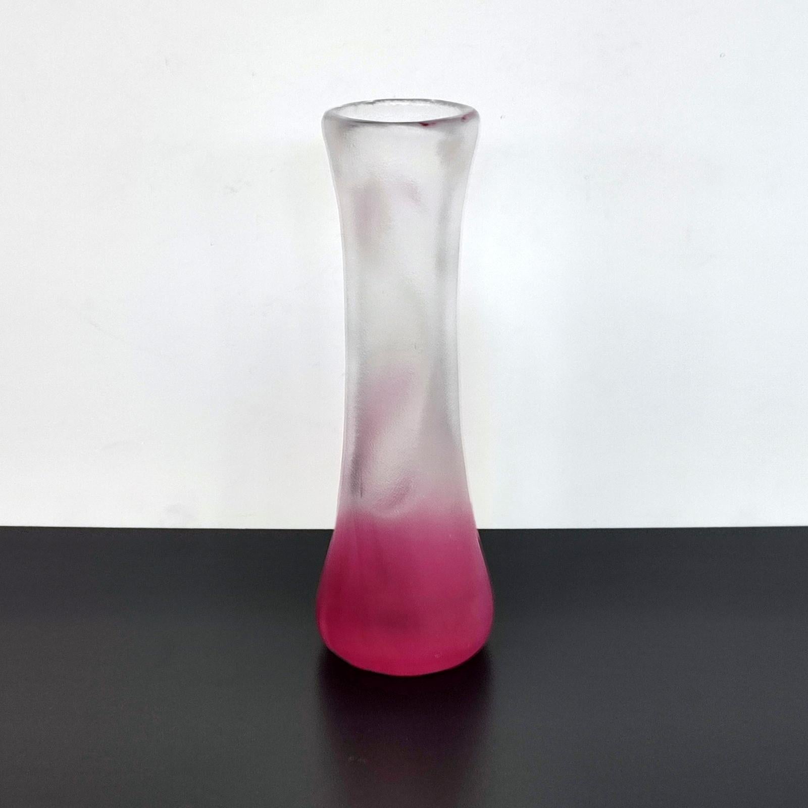 Fin du 20e siècle Vase en verre flamboyant rose Paul Hoff - LIVraison GRATUITE en vente