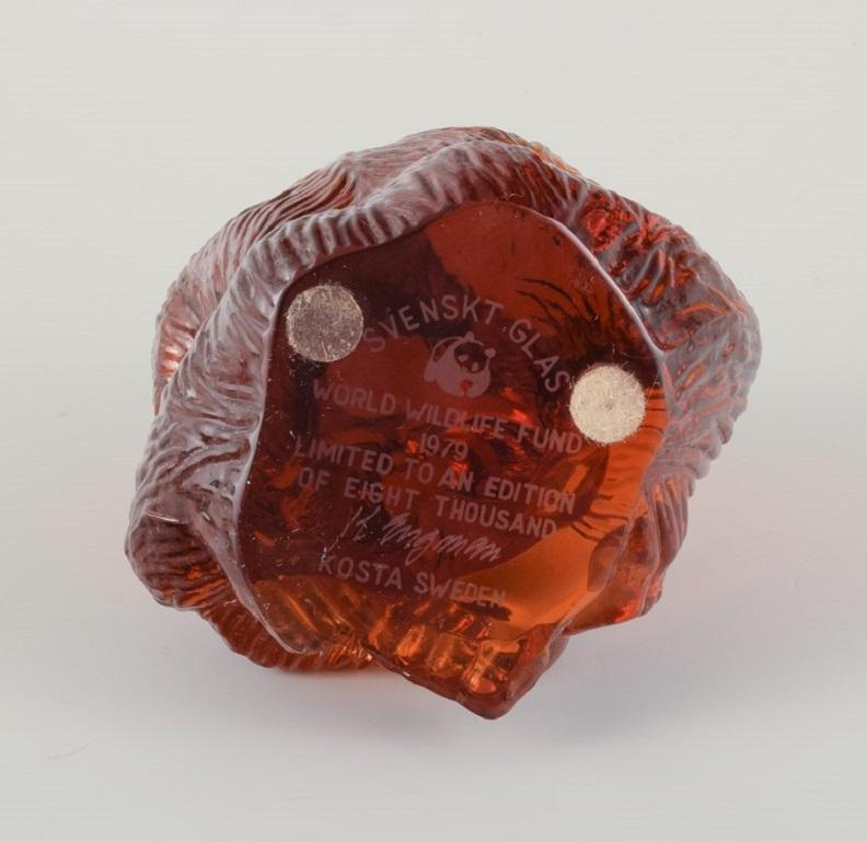 Verre d'art Paul Hoff pour le verre suédois, deux personnages d'un orangutan et d'un walrus en vente