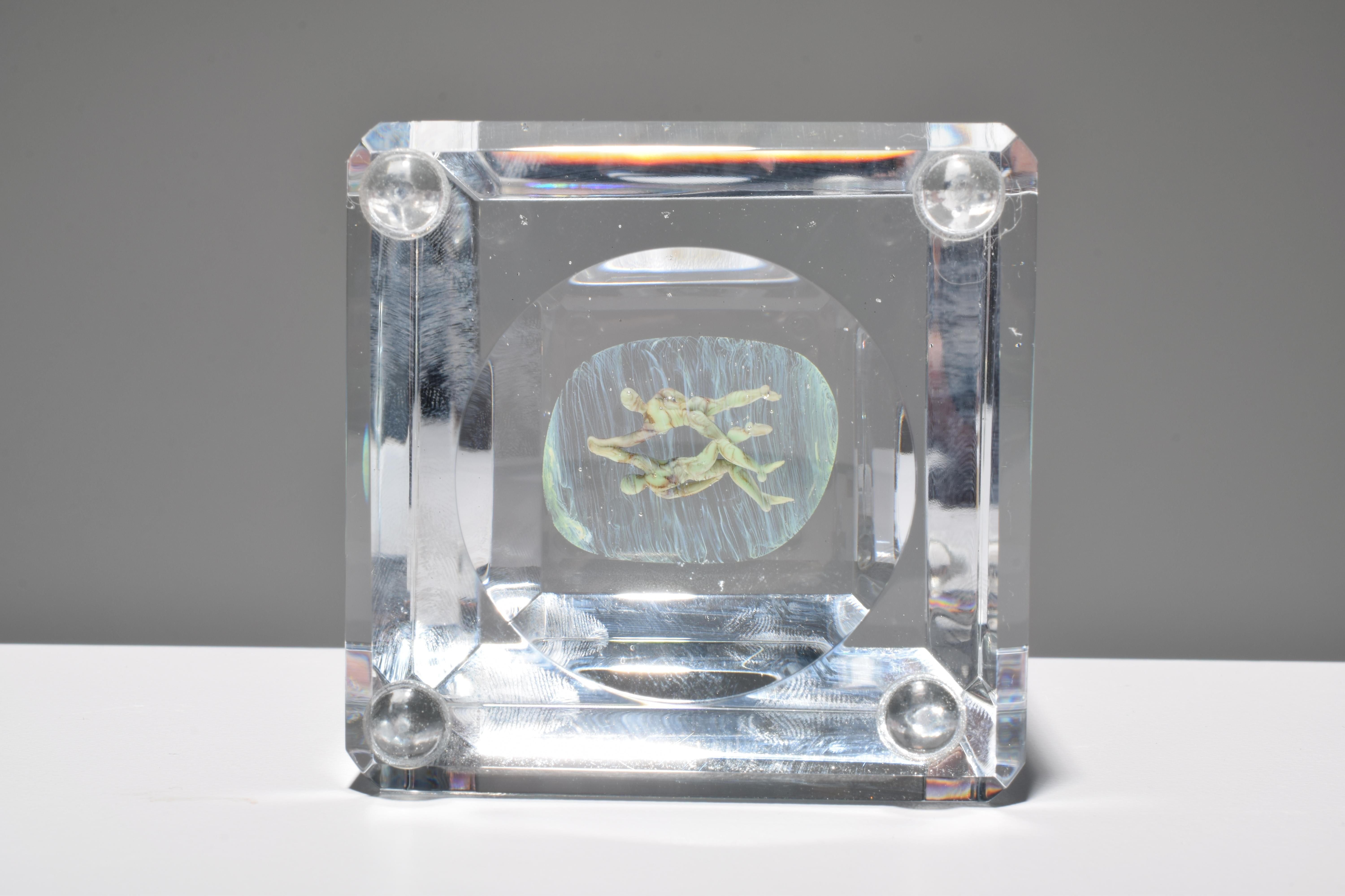 Paul J. Stankard “Experimental” Paperweight For Sale 2