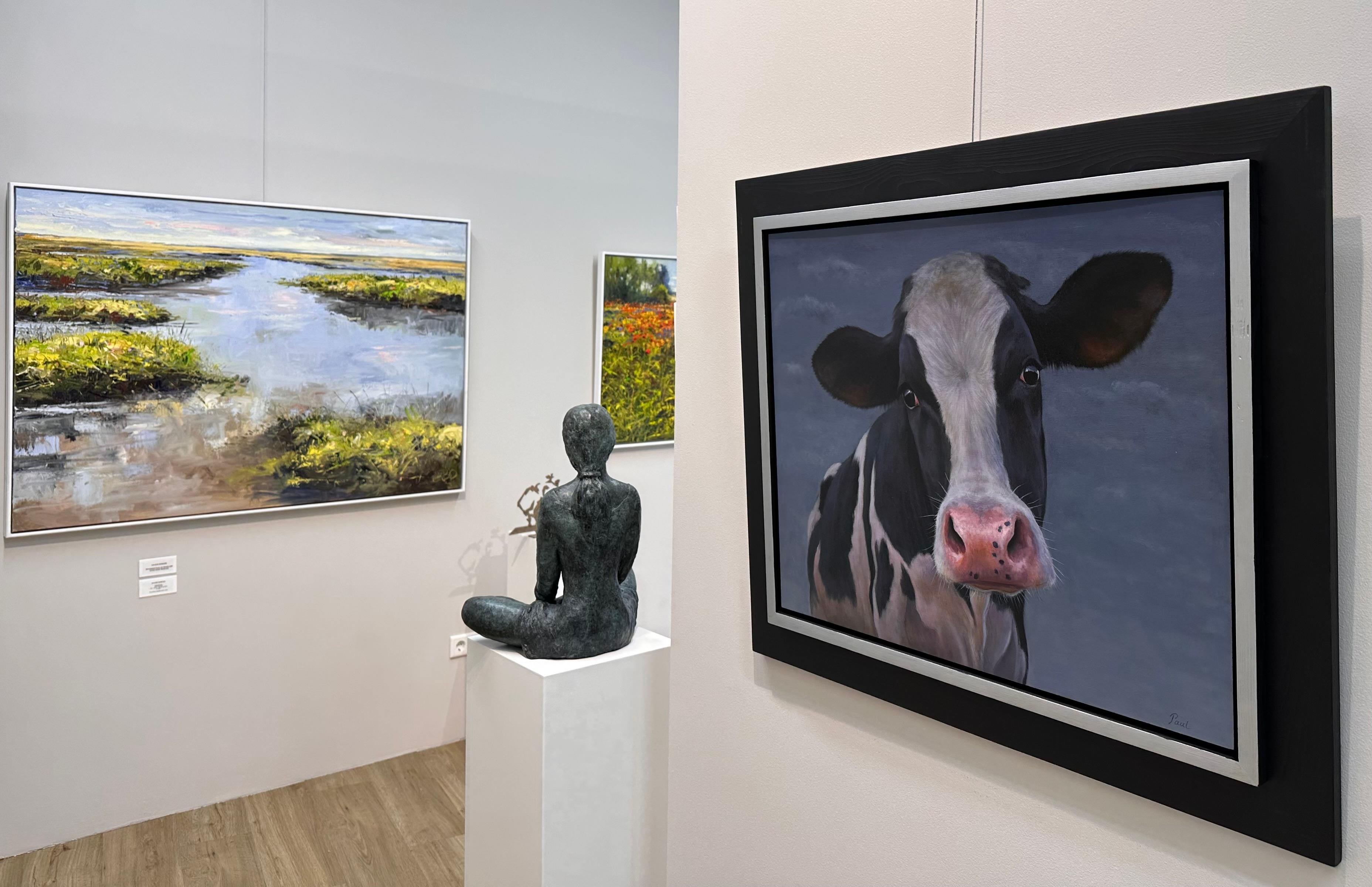 Vitello curioso - Ritratto animale contemporaneo del 21° secolo di Paul Jansen in vendita 1