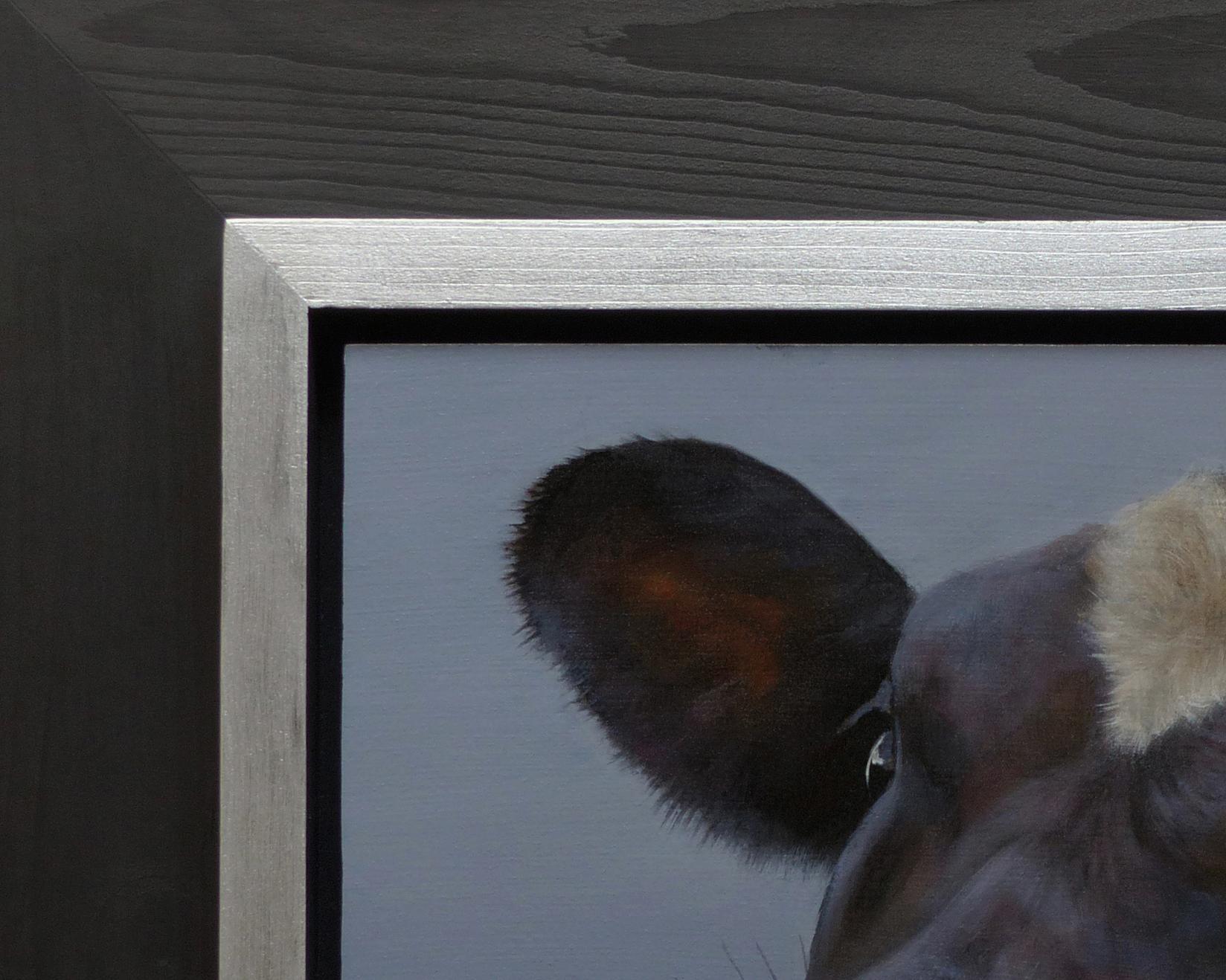 The oil paintings of the contemporary Dutch artist Paul Jansen invites the viewer to look beyond the standard picture within the frame. It feels as if the curious animal really reaches out of the frame, as if the viewer stands face-to-face with the