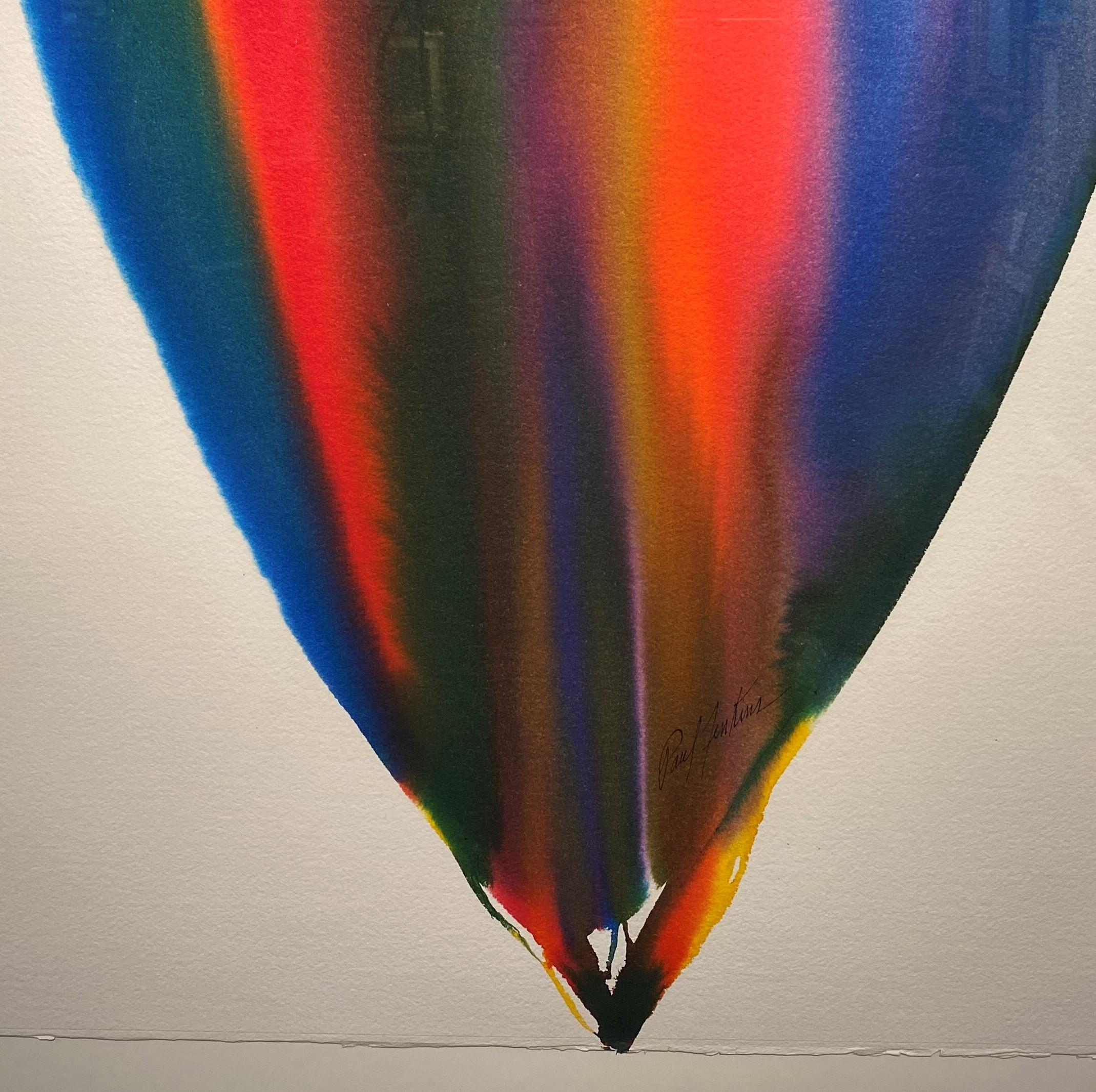 Un vibrante acquerello espressionista astratto dell'artista americano Paul Jenkins & Jenkins (1923-2012). Jenkins è nato a Kansas City, nel Missouri, e in seguito è diventato famoso, sia a New York che in Francia, per i suoi dipinti astratti. Negli