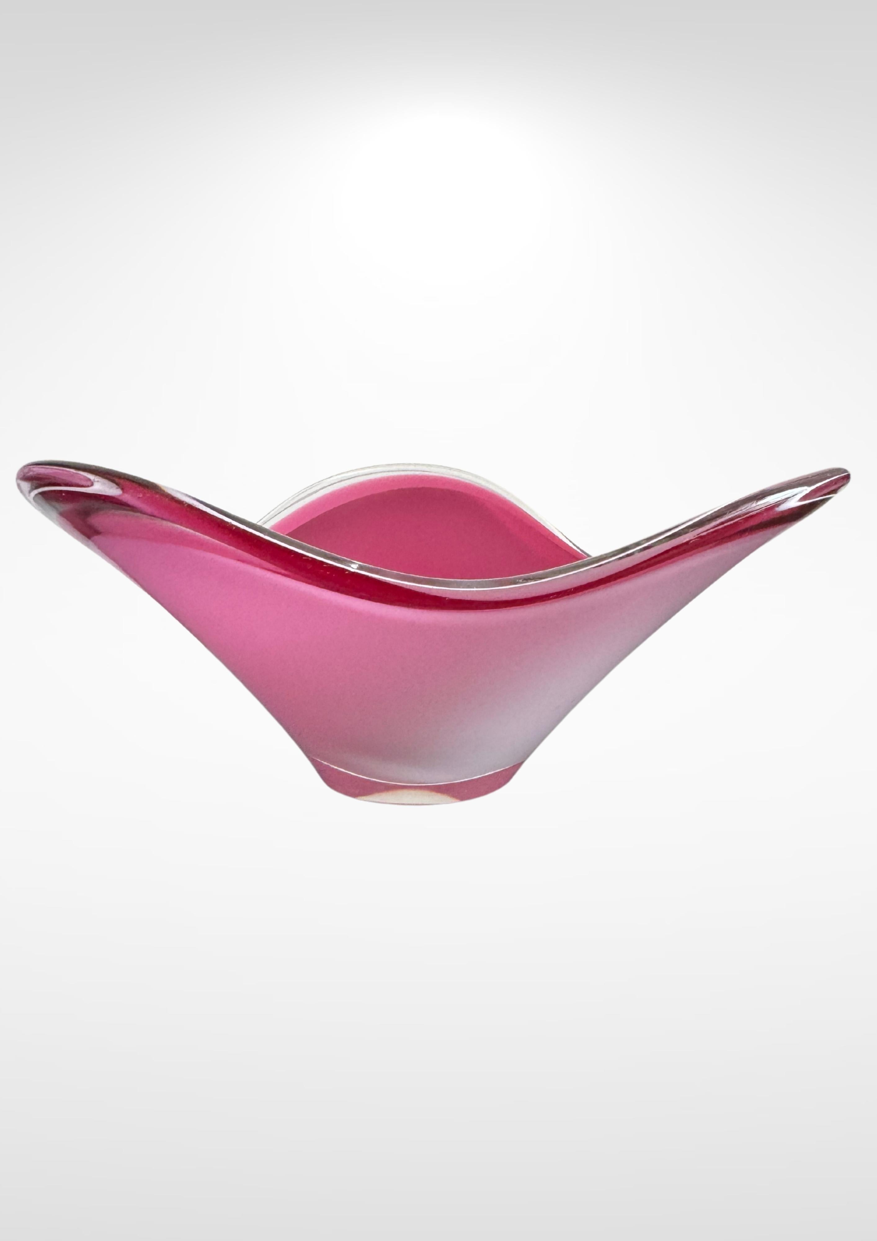 Paul Kedelv for Flygfors Sweden 'Coquille' Huge 6kg Centrepiece Pink Bowl Signé en vente 7