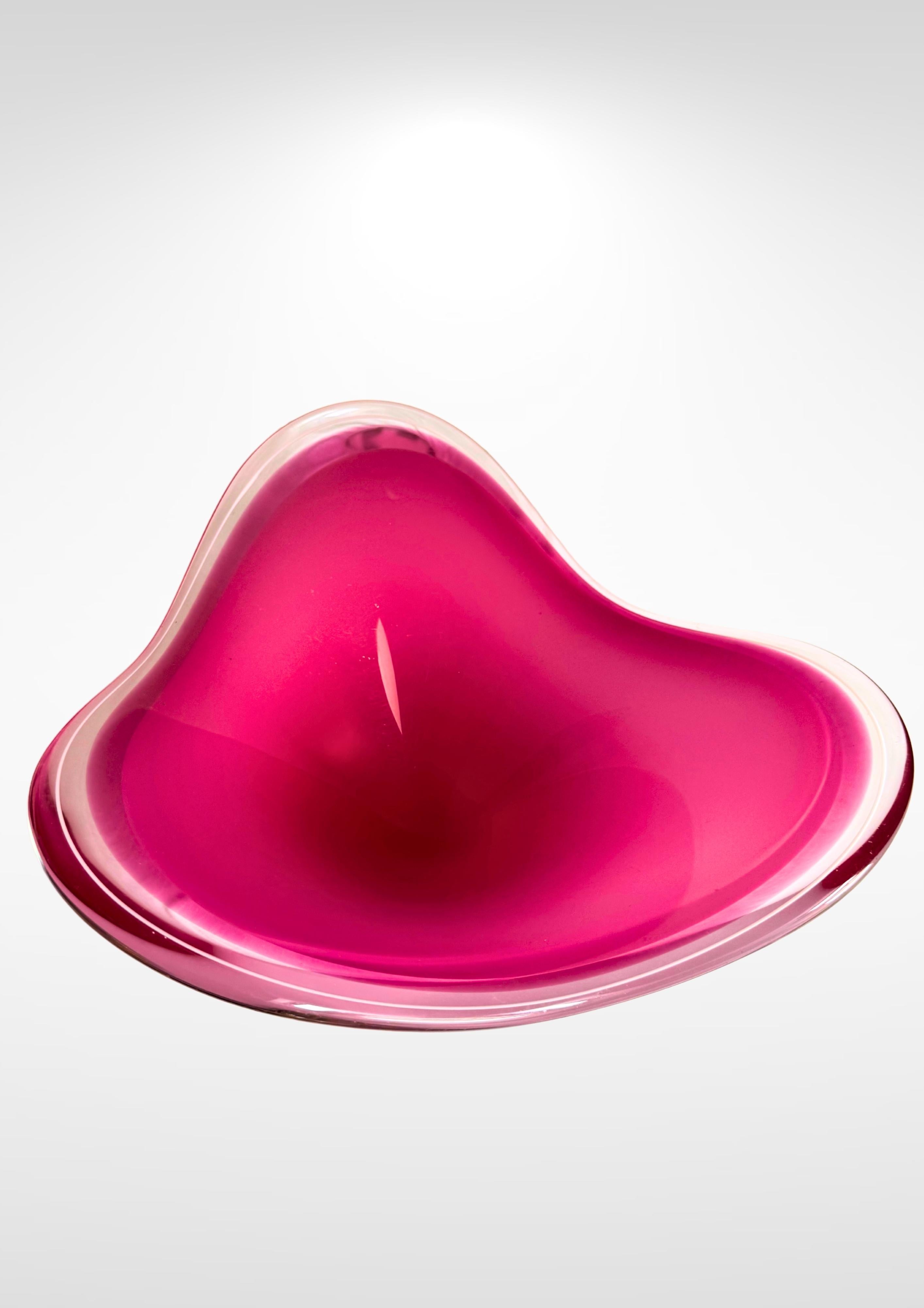 Suédois Paul Kedelv for Flygfors Sweden 'Coquille' Huge 6kg Centrepiece Pink Bowl Signé en vente