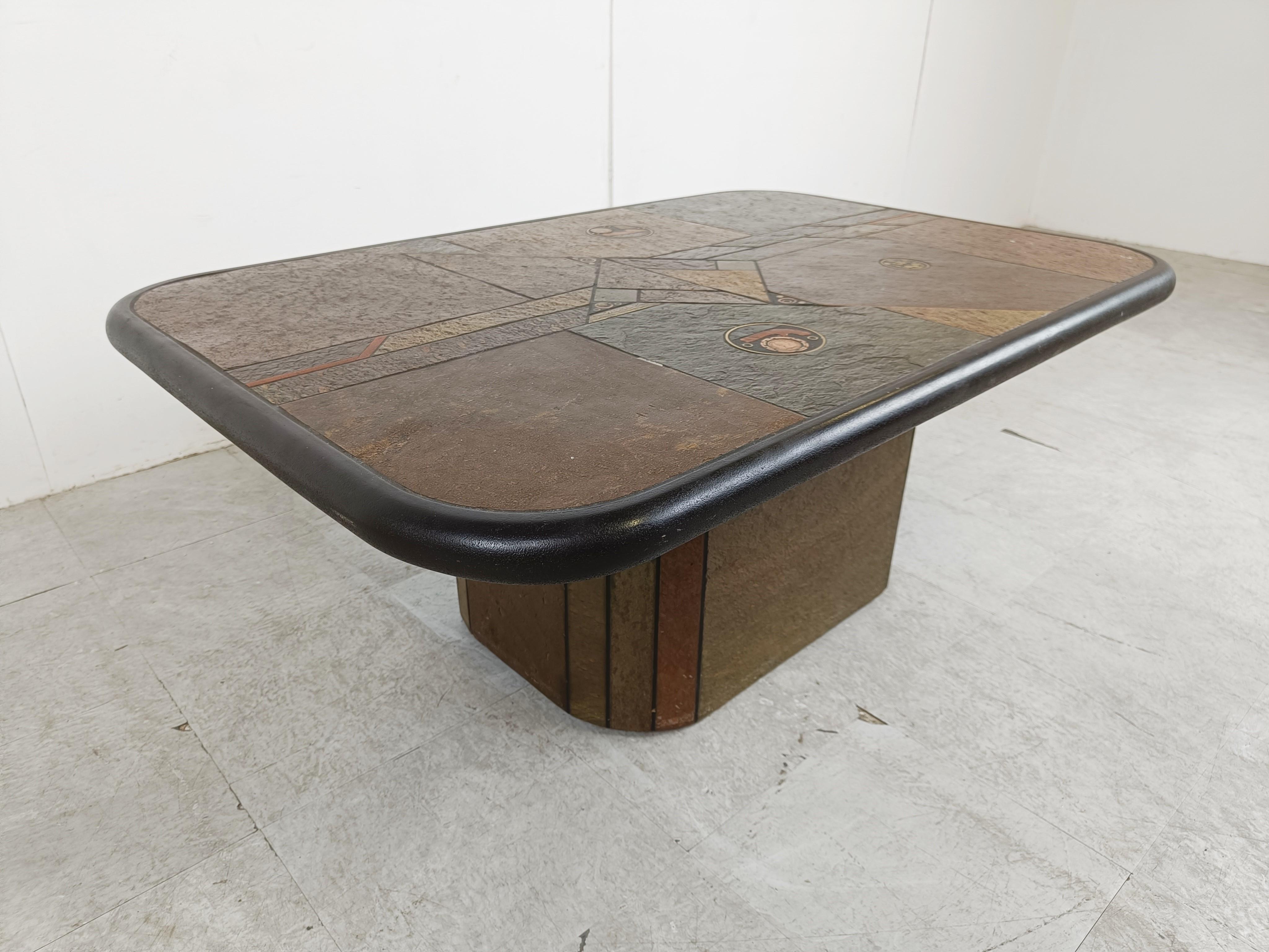 Stone Paul Kingma attributed coffee table, 1980s For Sale