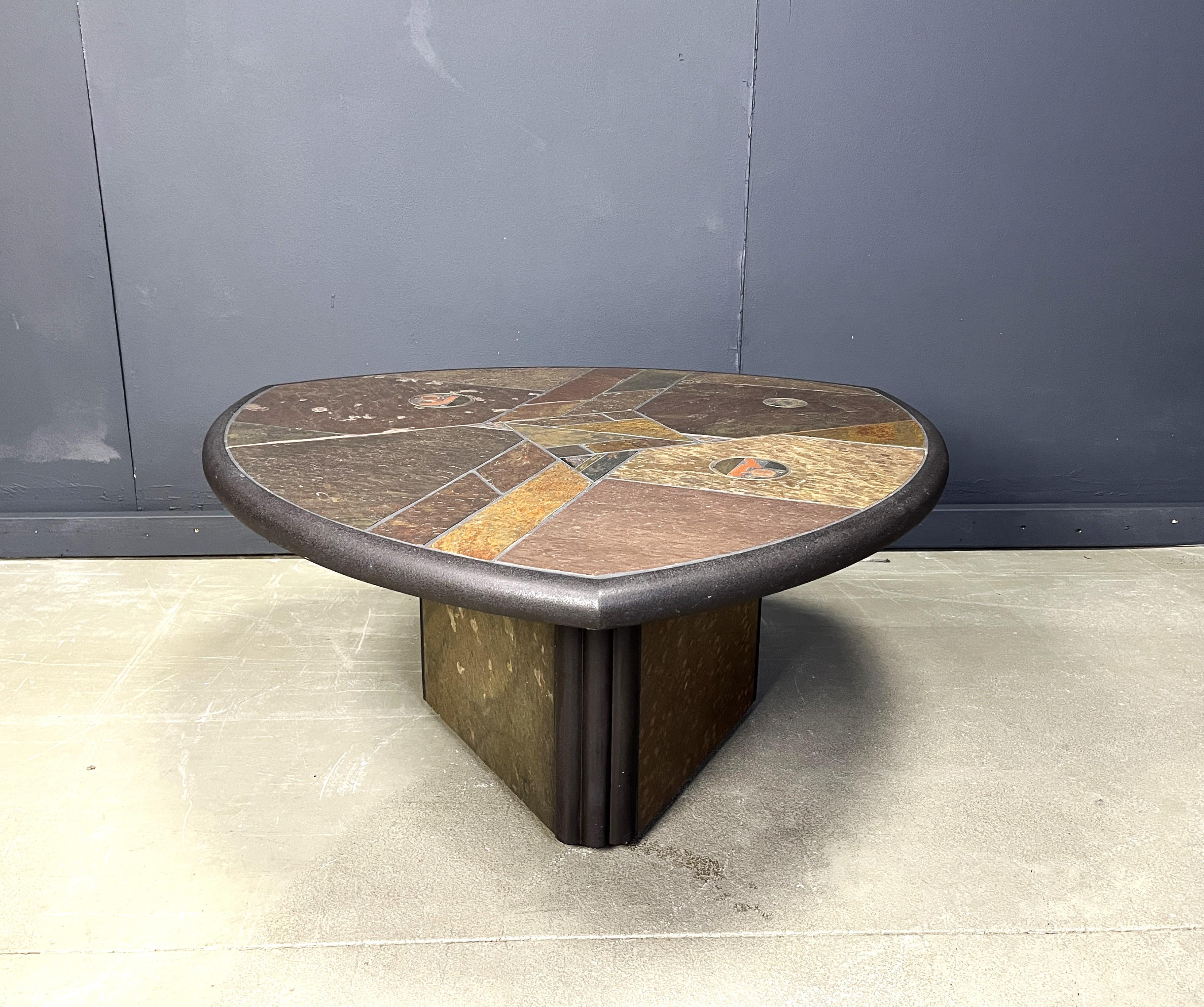 Paul Kingma attributed triangular coffee table, 1980s 6