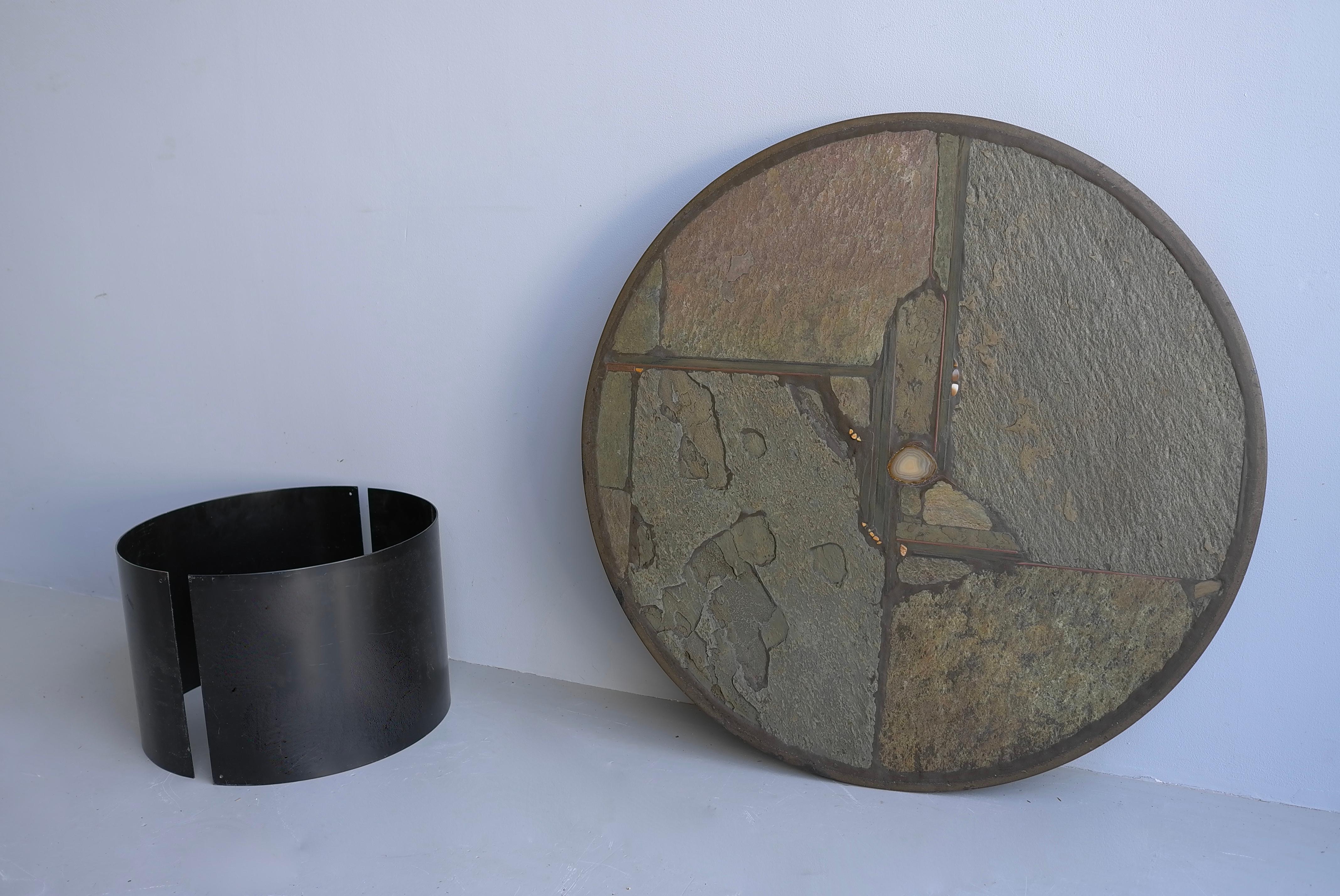 Mid-Century Modern Paul Kingma Round Art Coffee Table, Agate and Green Stone with Brass Details For Sale