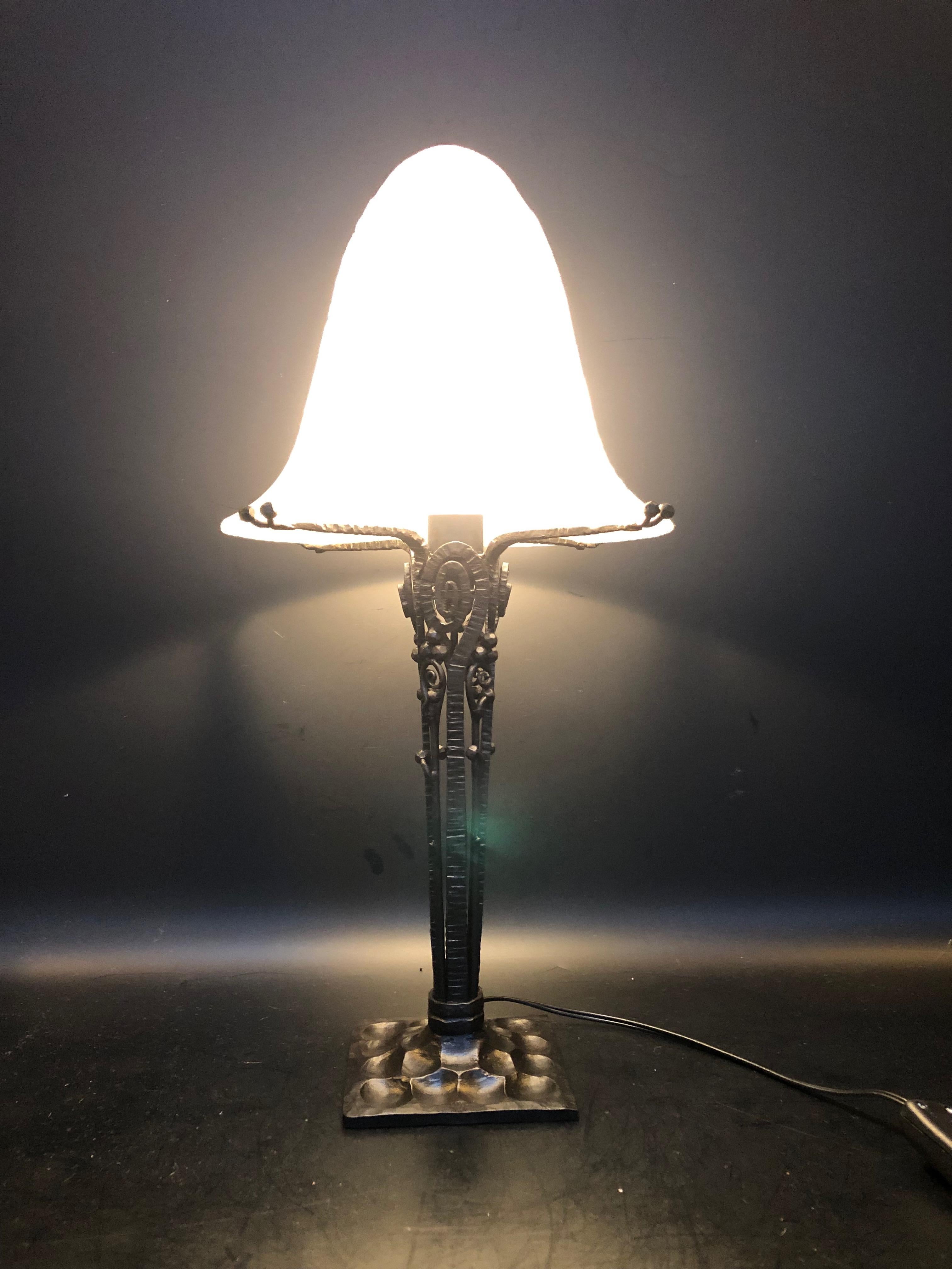 Early 20th Century Paul Kiss And Jean Noverdy Art Deco Lamp For Sale