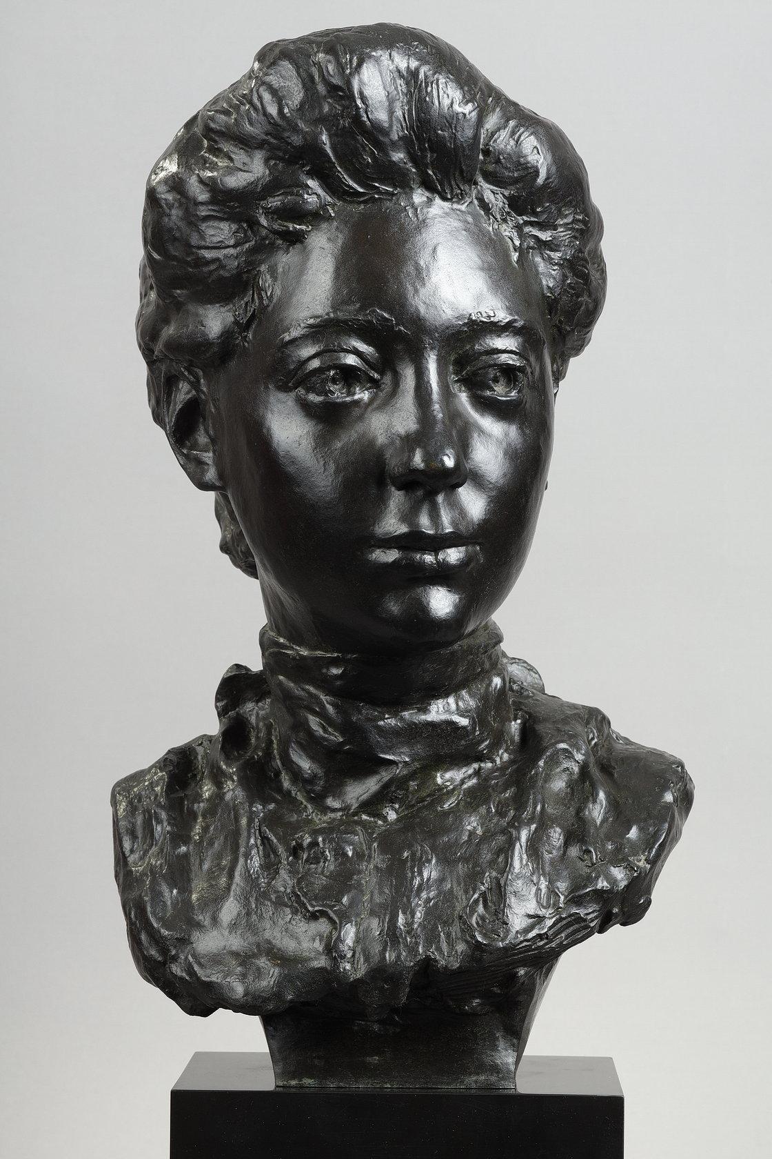 Presumed portrait of Elodie Blanchet - Sculpture by Paul Landowski 