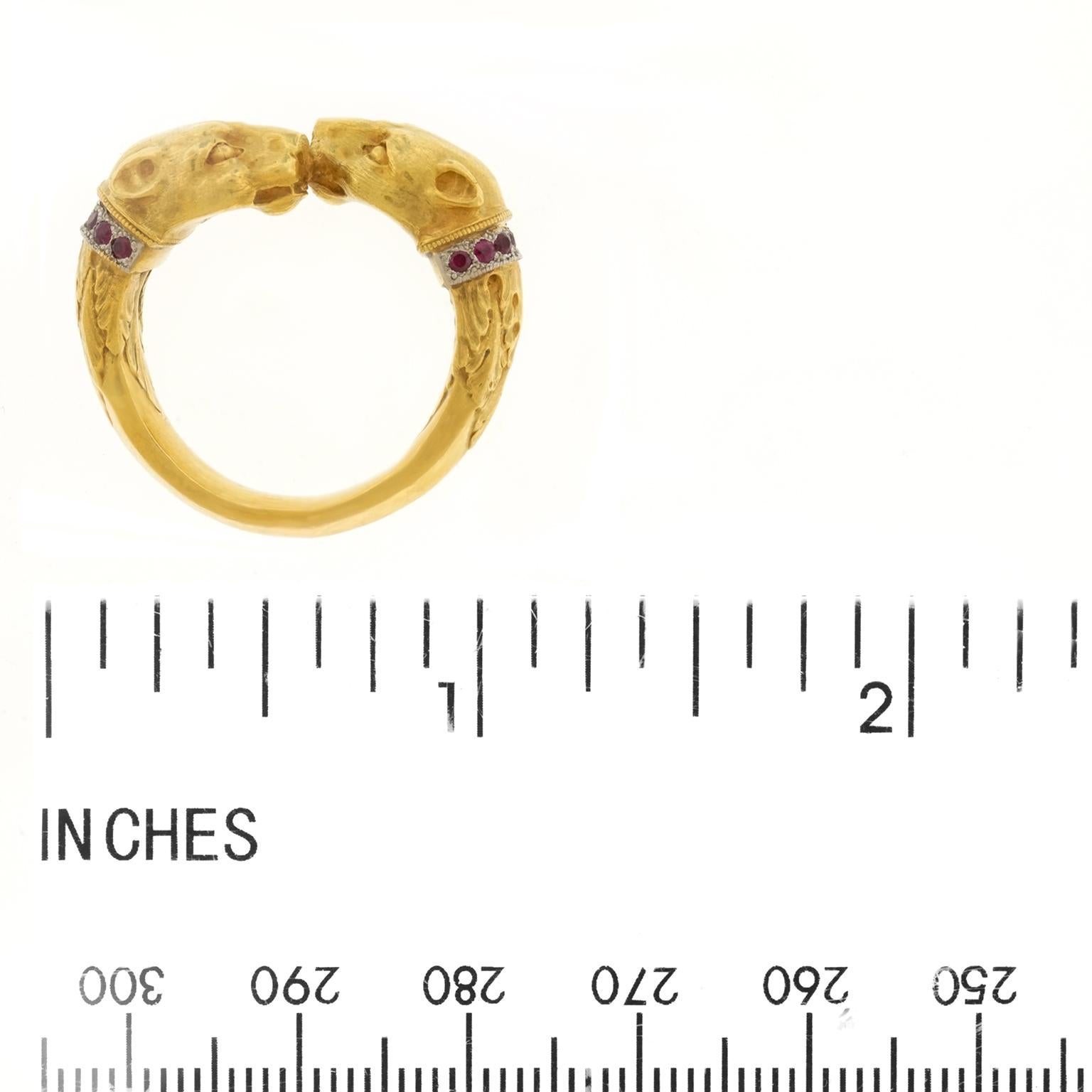 Paul Lantuch Renaissance Revival Lion Heads Gold Ring In Excellent Condition In Litchfield, CT