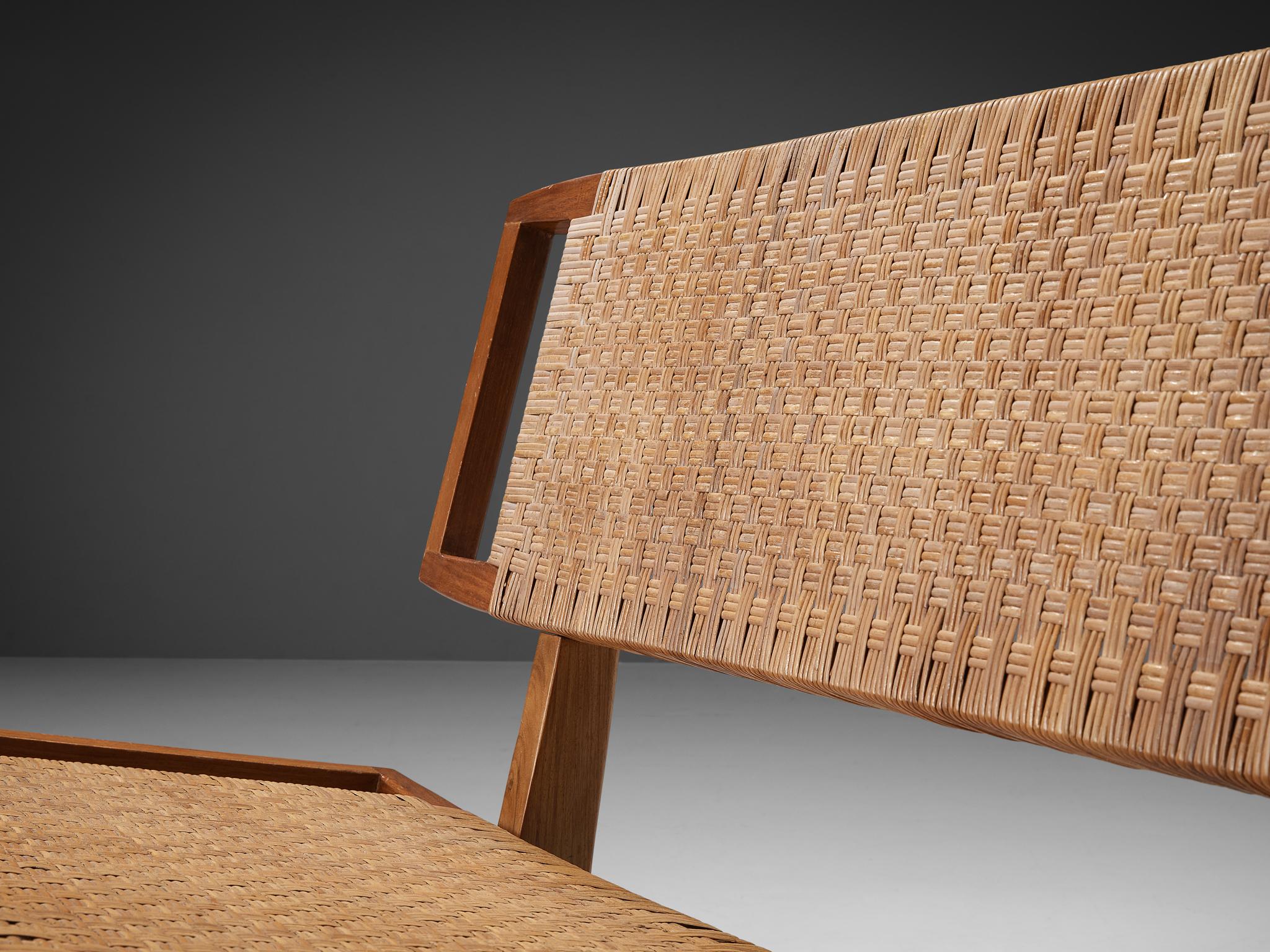 woven bench with back