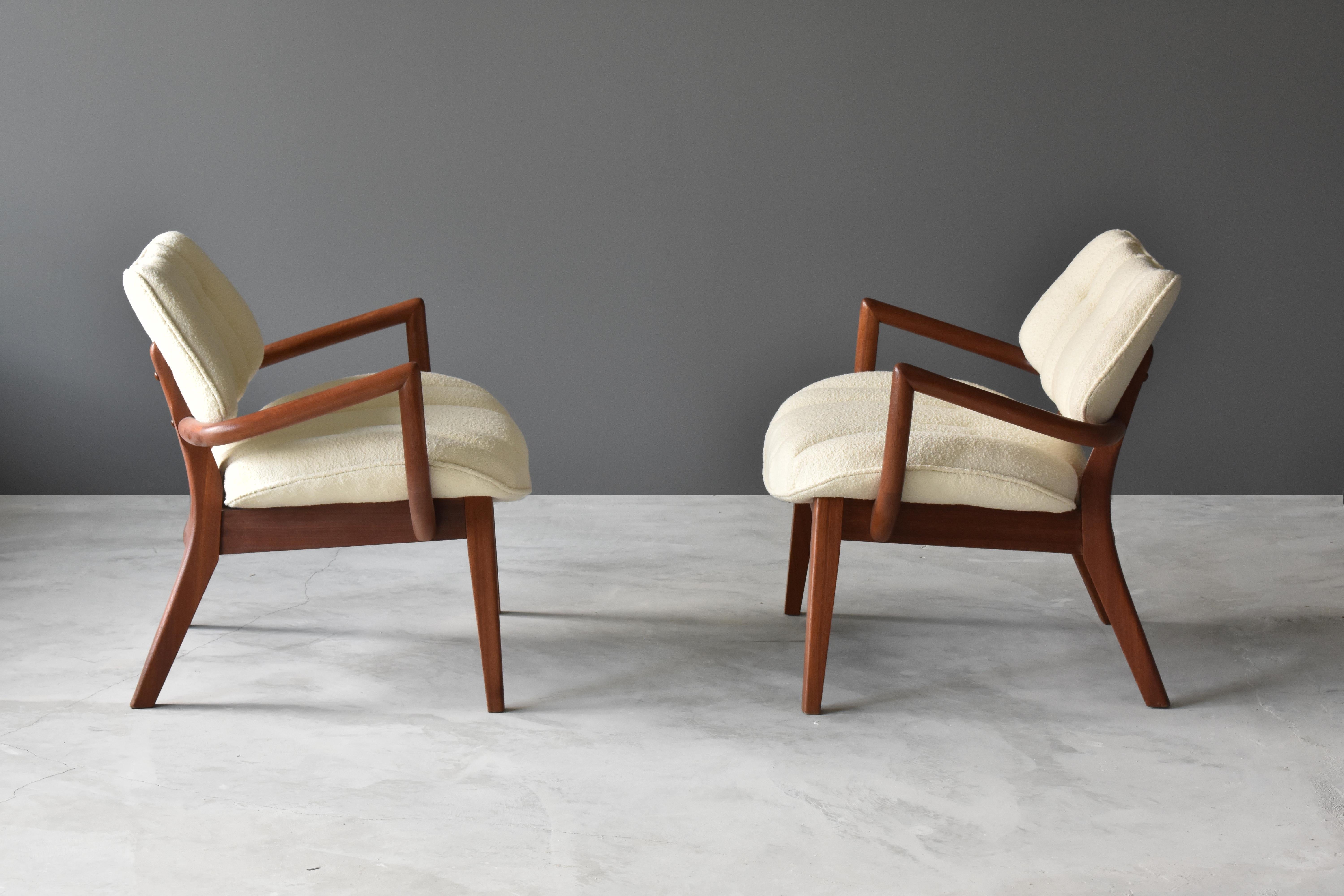 American Paul László, (attribution) Lounge Chairs, Mahogany, White Fabric, 1940s America