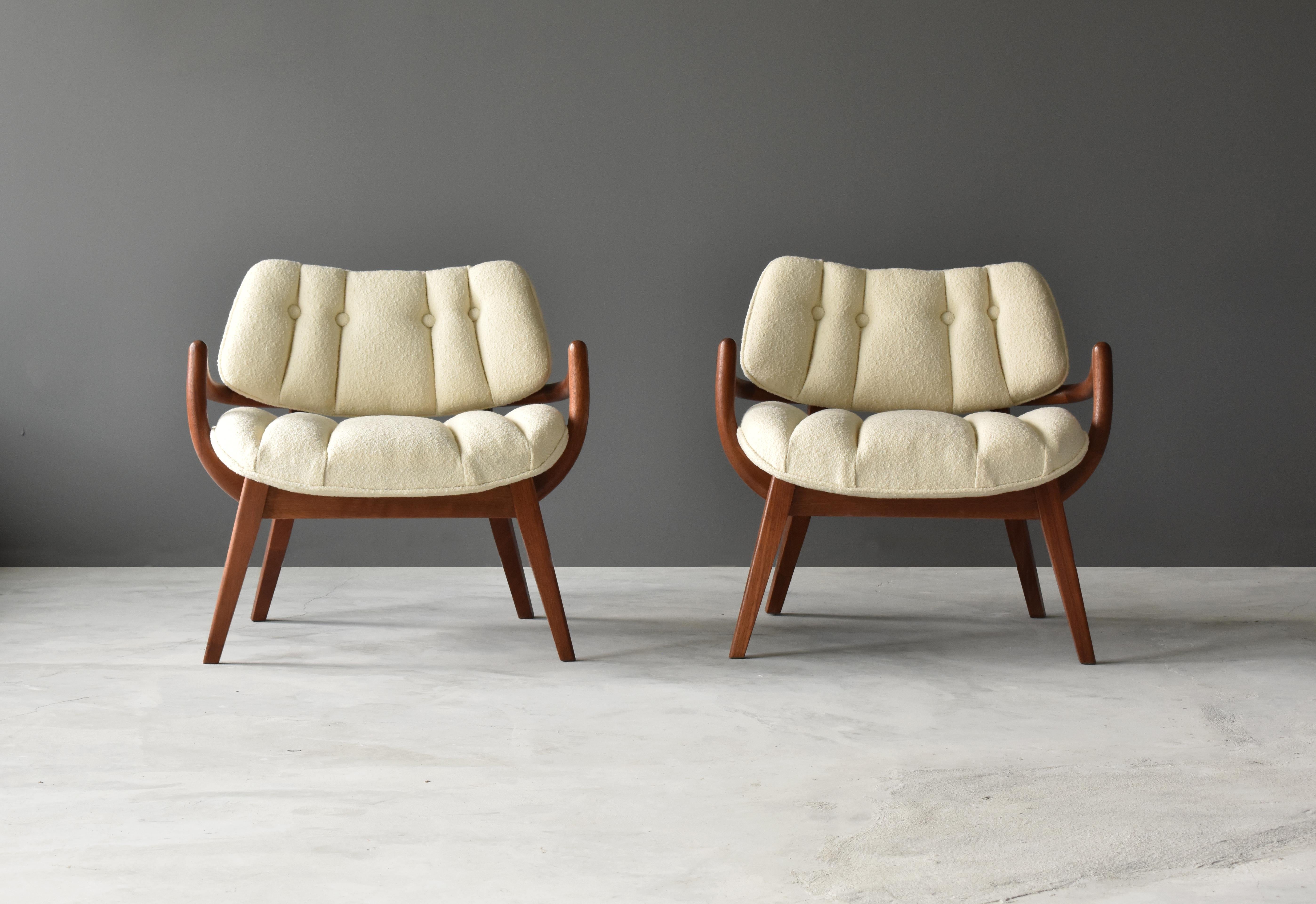 Mid-20th Century Paul László, (attribution) Lounge Chairs, Mahogany, White Fabric, 1940s America