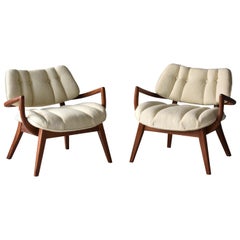 Paul László:: (Zuschreibung) Lounge Chairs:: Mahagoni:: weißer Stoff:: 1940er Jahre Amerika