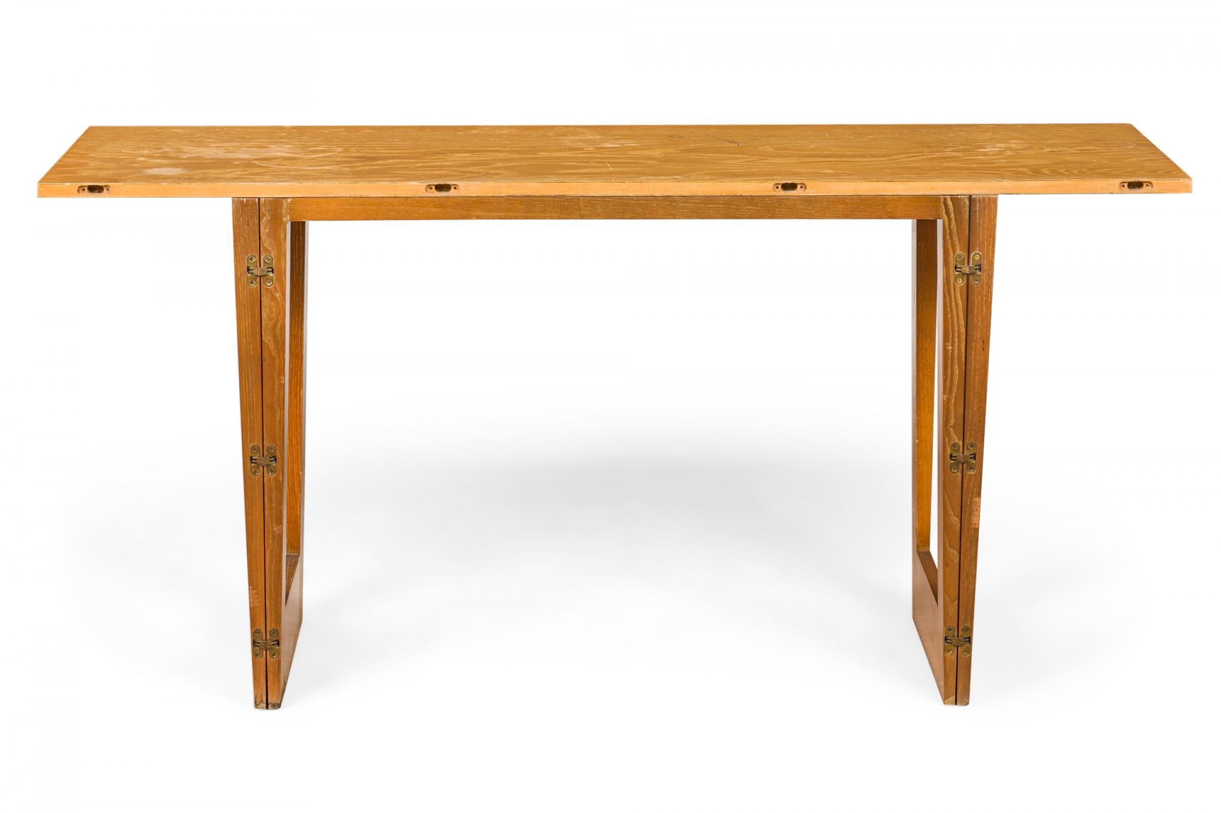 Mid-Century Modern Paul Laszlo for Brown Saltman Flip Top Wooden Console / Dinette Table For Sale