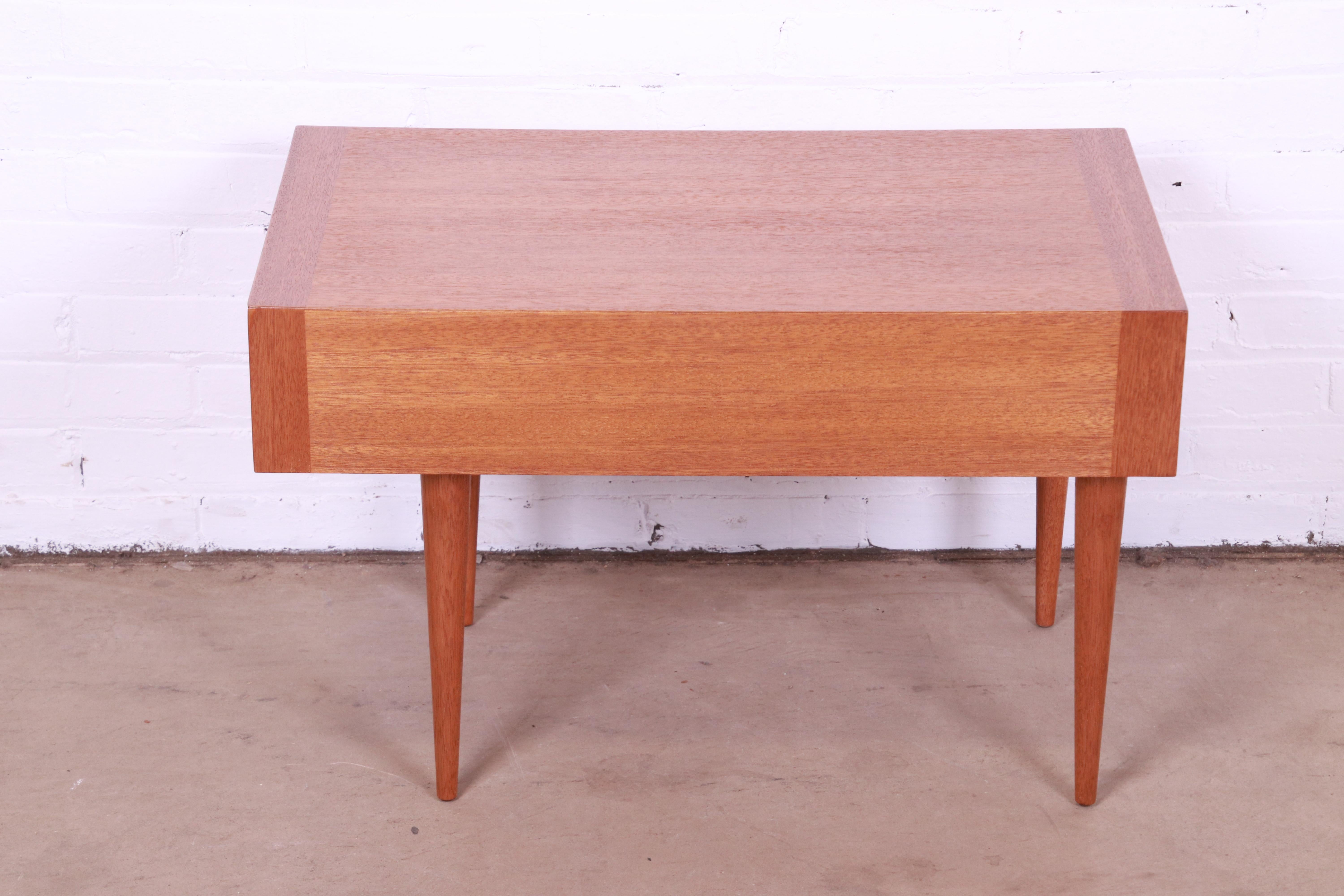 Paul Laszlo for Brown Saltman Mid-Century Modern Mahogany Side Table, Refinished 7