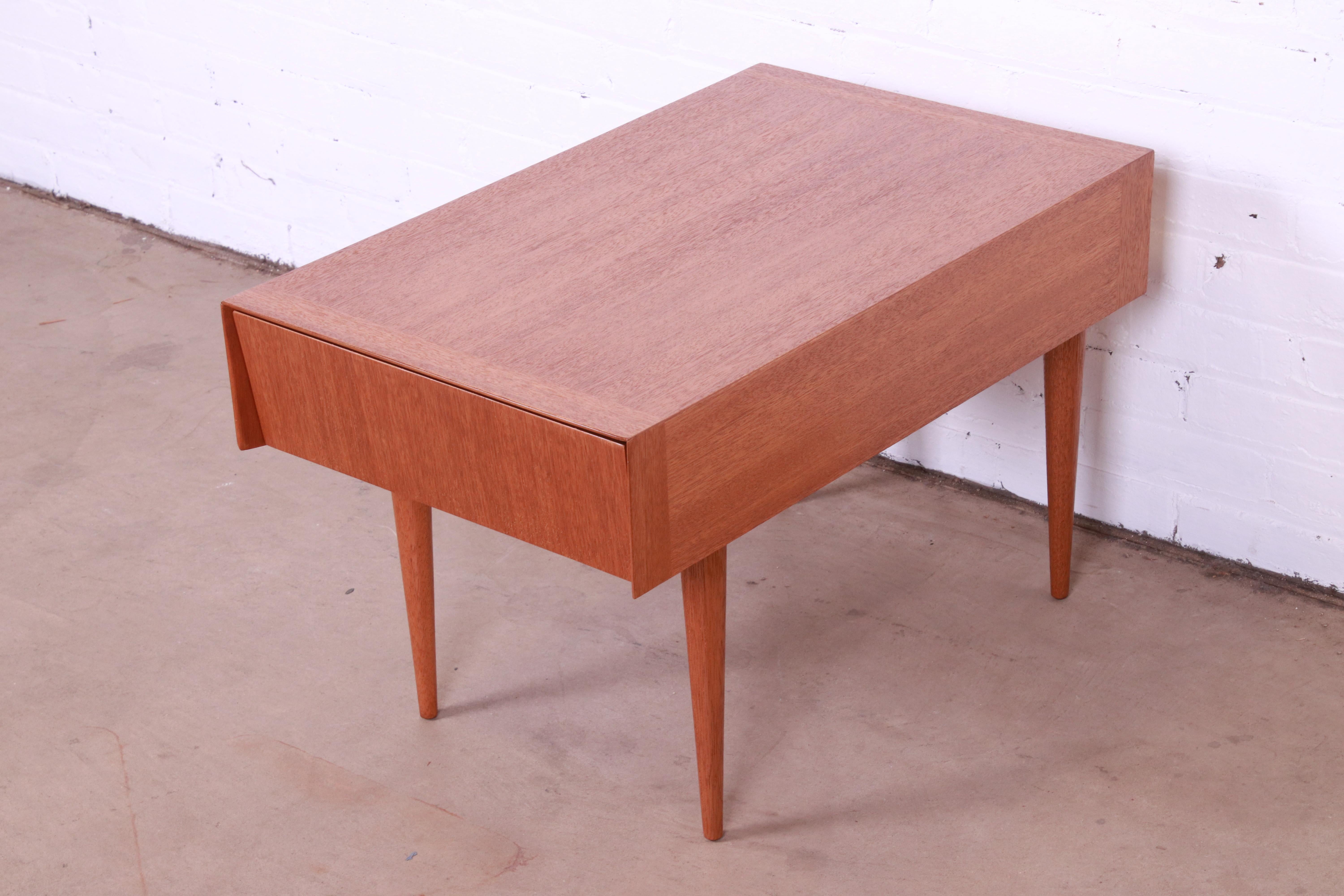 American Paul Laszlo for Brown Saltman Mid-Century Modern Mahogany Side Table, Refinished